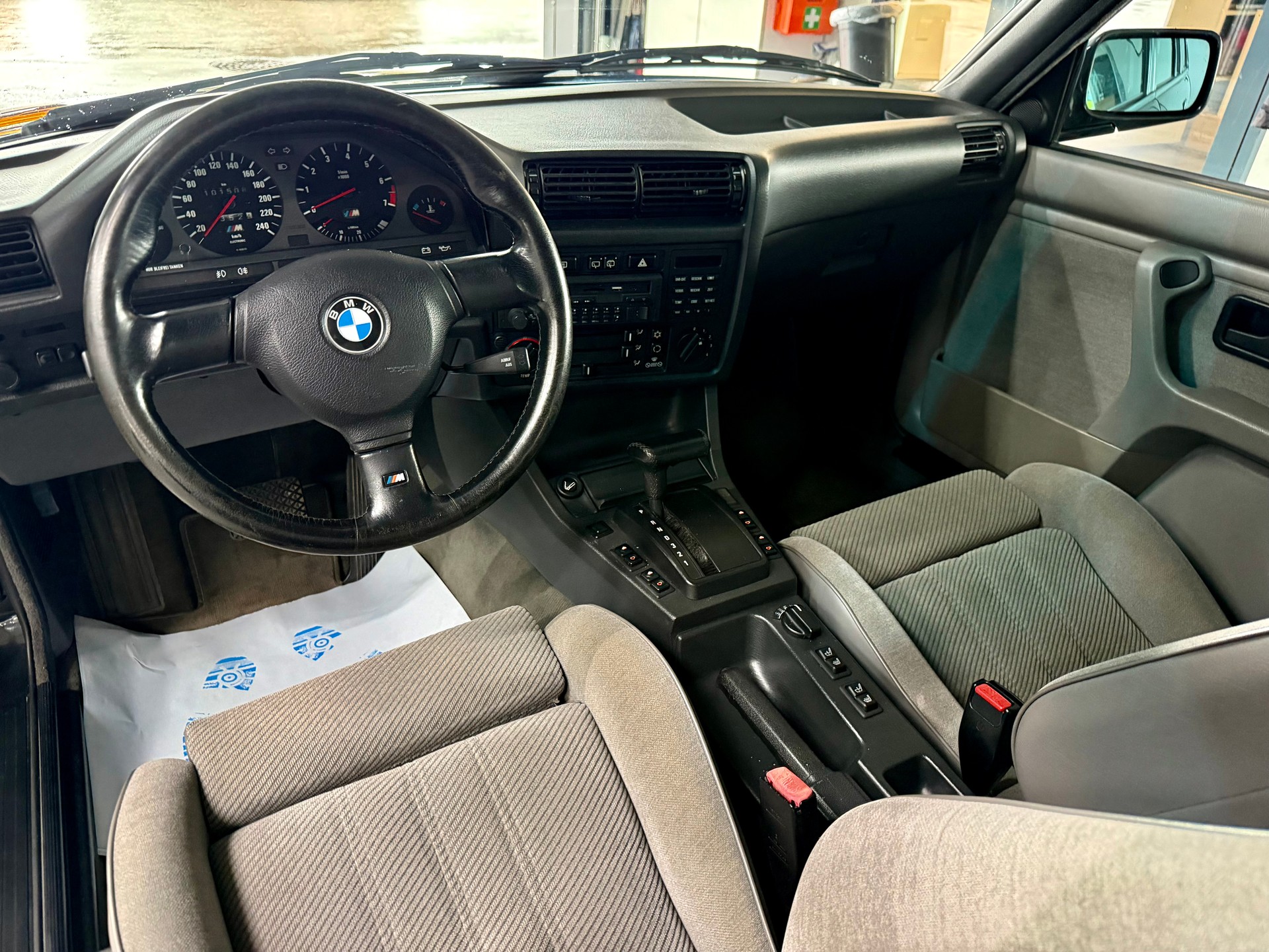 BMW 325iX A Touring *Veteran*-image-7