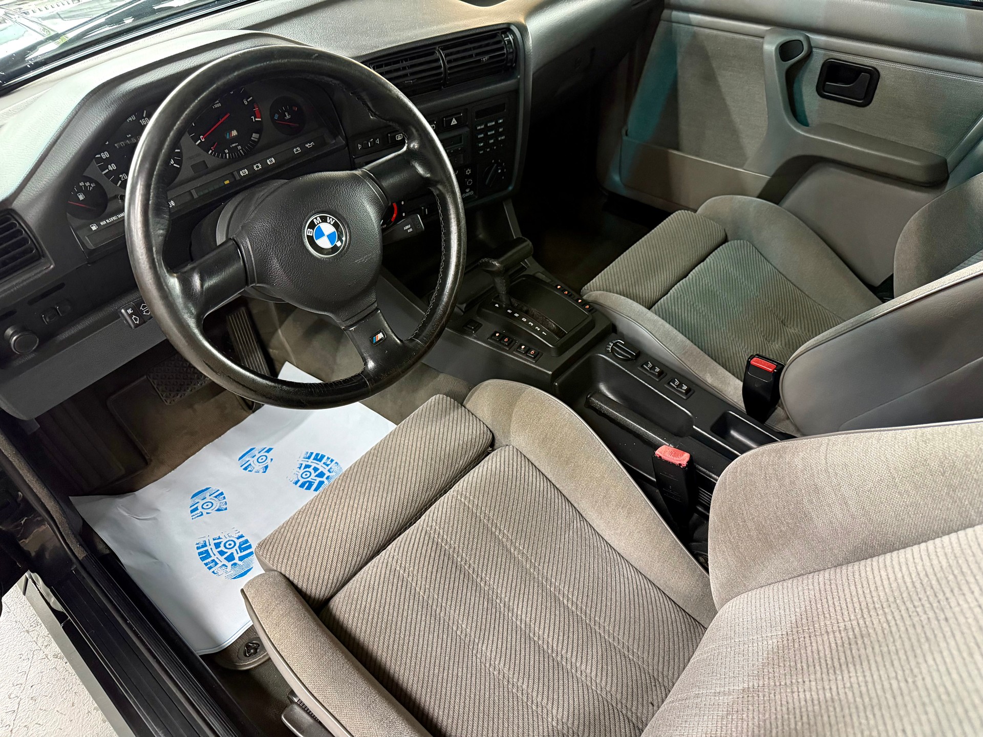 BMW 325iX A Touring *Veteran*-image-5
