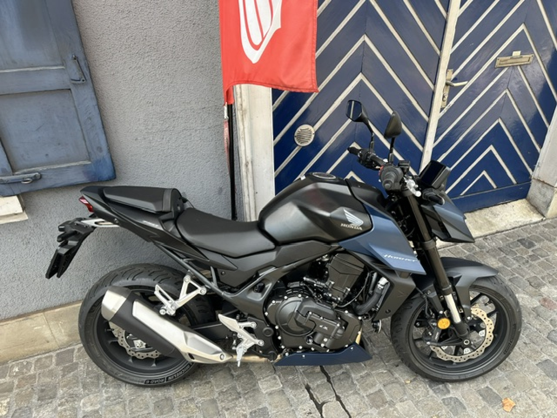 HONDA CB 750 Hornet E-Clutch Modell 2026 35KW-image-5