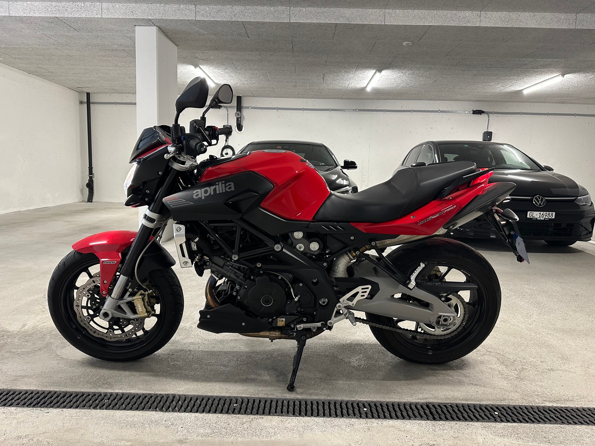 APRILIA SL 750 Shiver ABS (25kW)-image-0