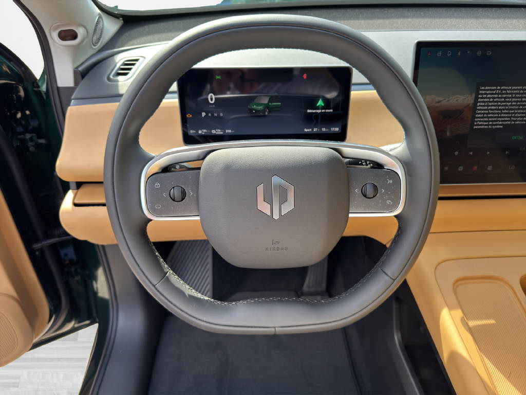 LEAPMOTOR C10 1.5 Hybrid EV-image-5