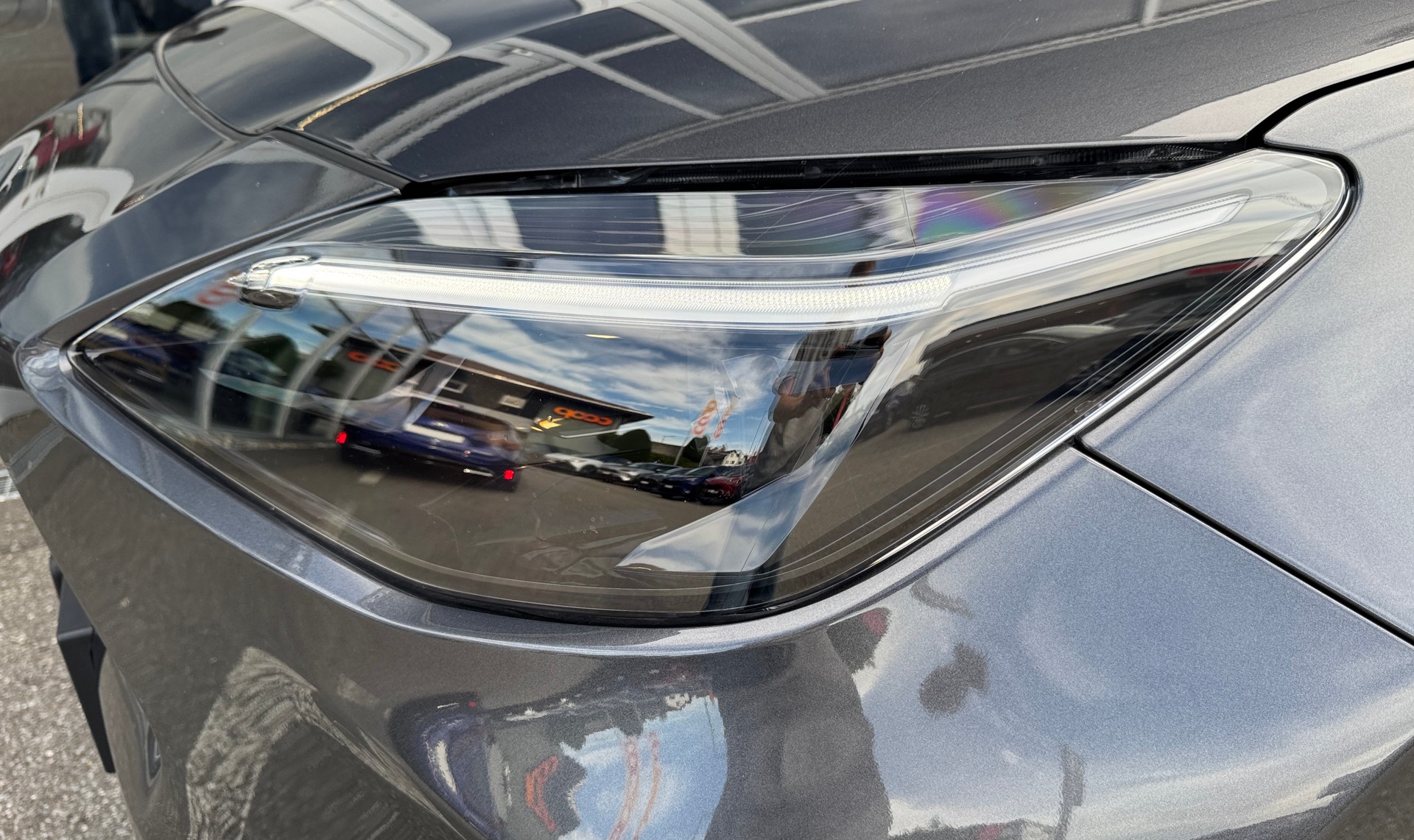 TOYOTA Yaris Cross 1.5 Comfort e-CVT-showroom-element-2