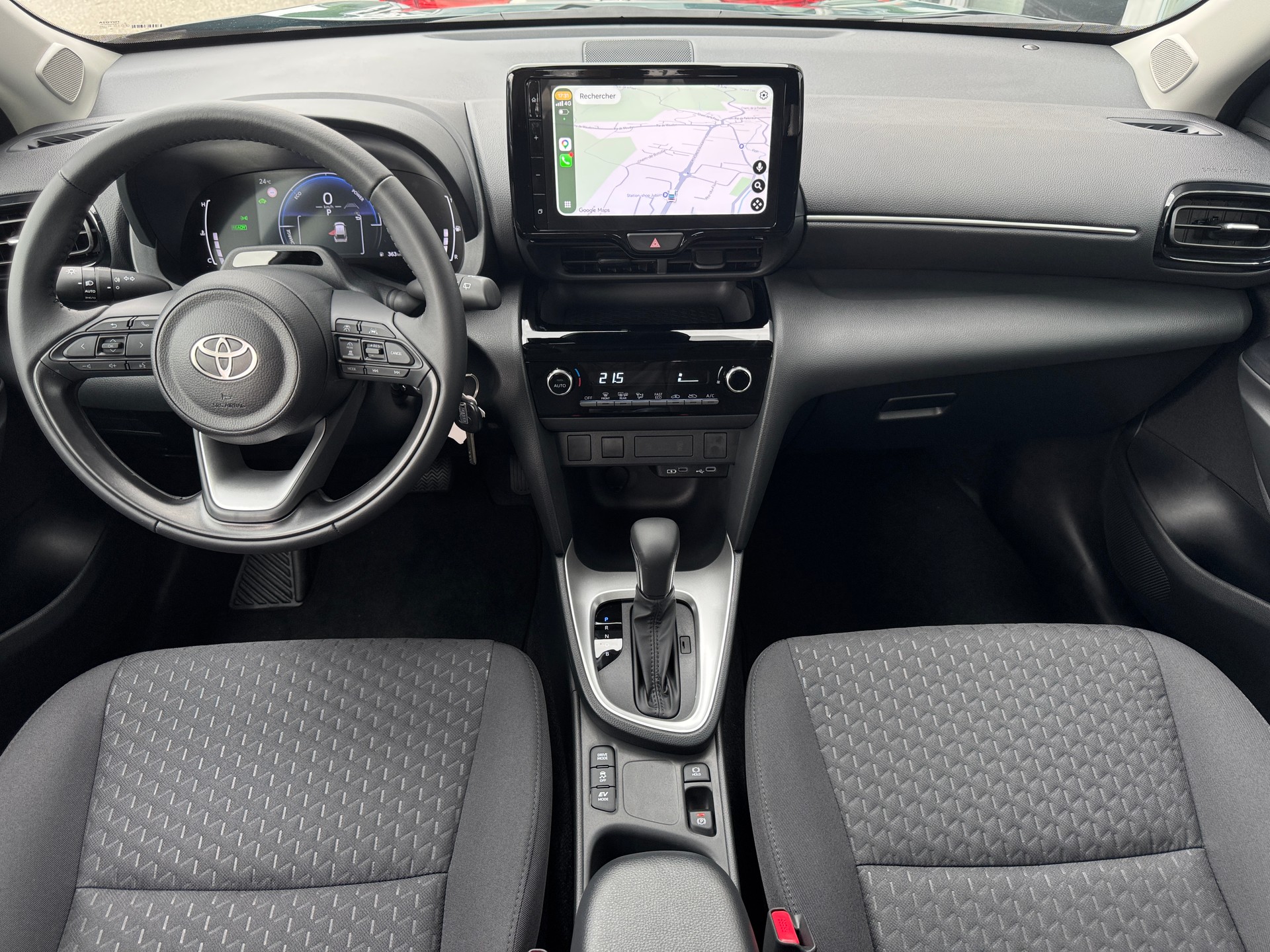 TOYOTA Yaris Cross 1.5 Comfort e-CVT-image-10