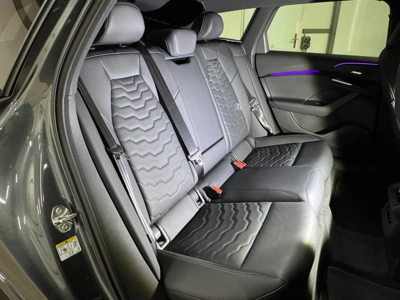 AUDI A6 Avant e-tron S-LINE quattro 428PS // CH-Fahrzeug // Paket Premium experience-image-11
