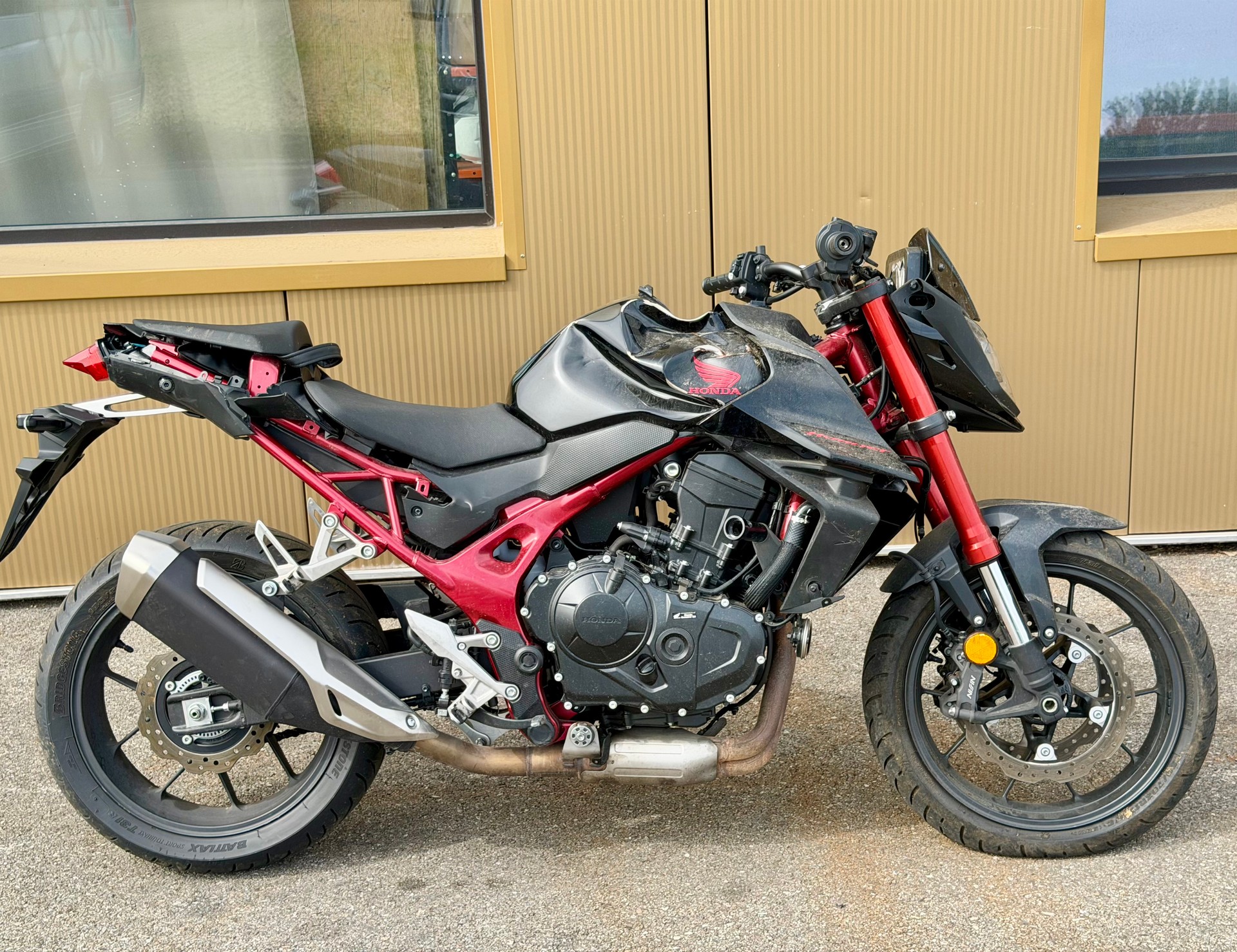 HONDA CB 750 Hornet (35kW)-image-2