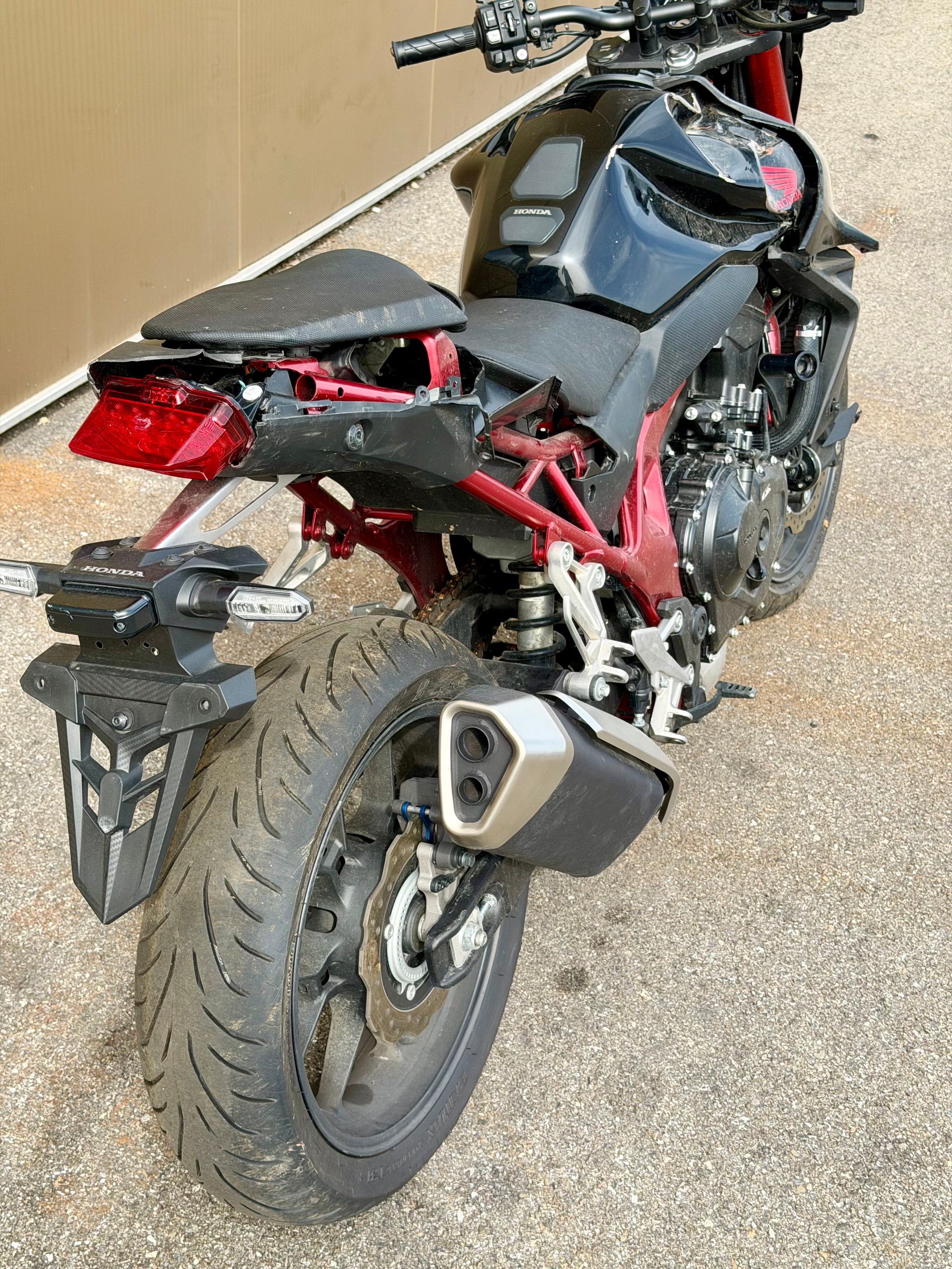 HONDA CB 750 Hornet (35kW)-image-4