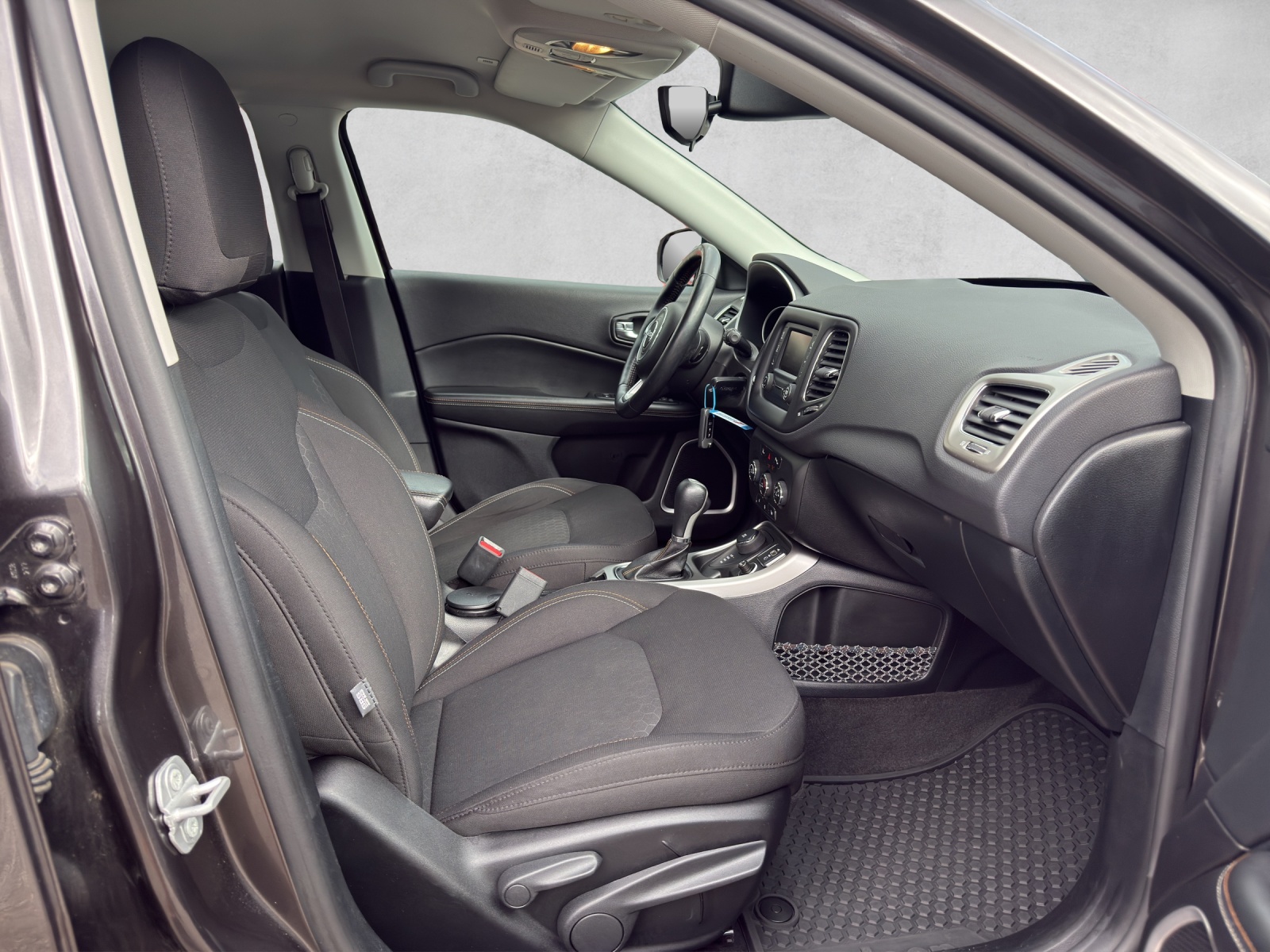 JEEP Compass 2.0CRD Longtitude AWD 9ATX-image-15