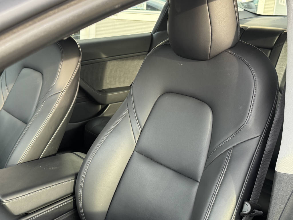 TESLA Model 3 Performance D-image-9
