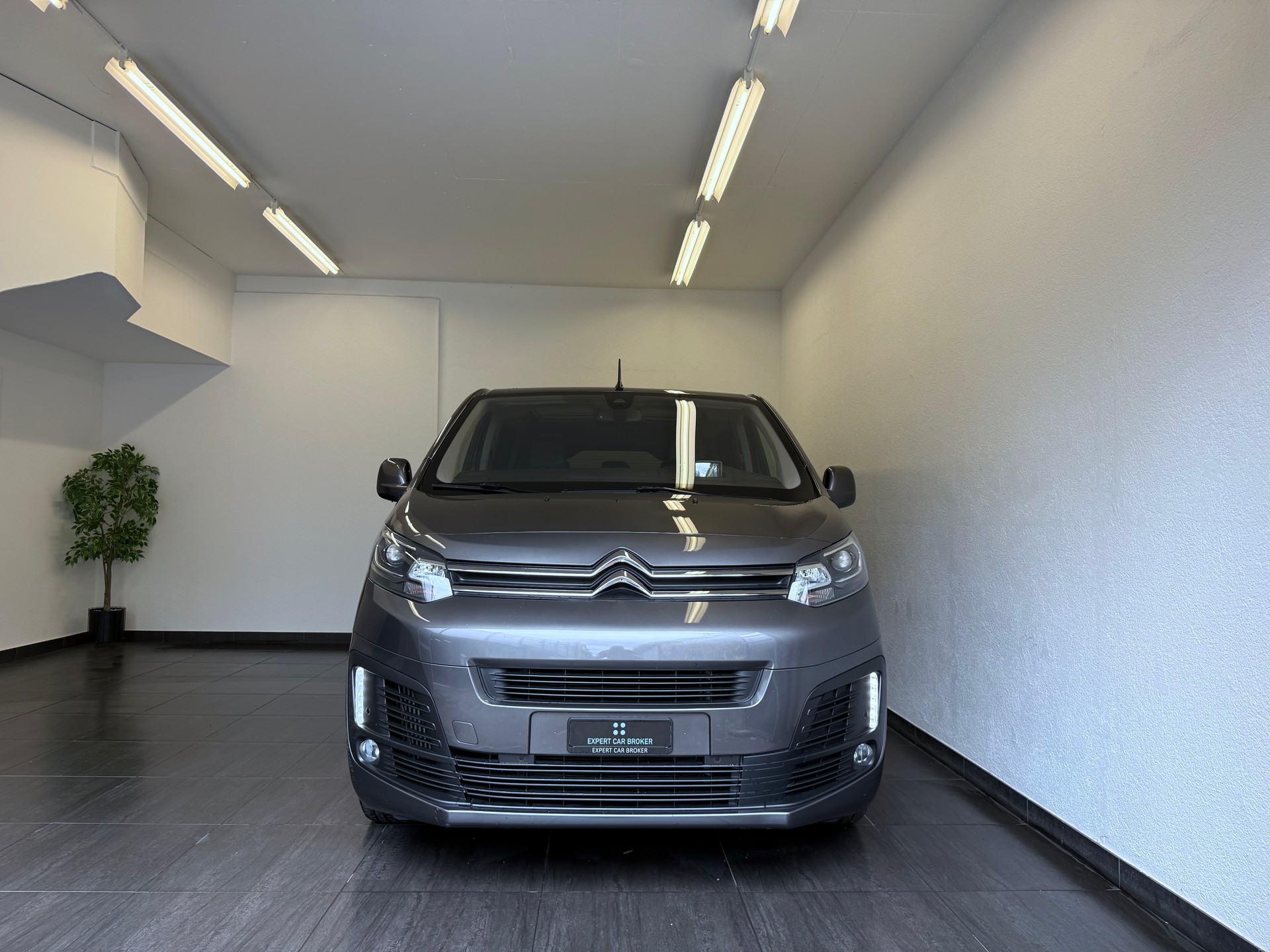 CITROEN Spacetourer 2.0 BlueHDi Shine M EAT-image-4