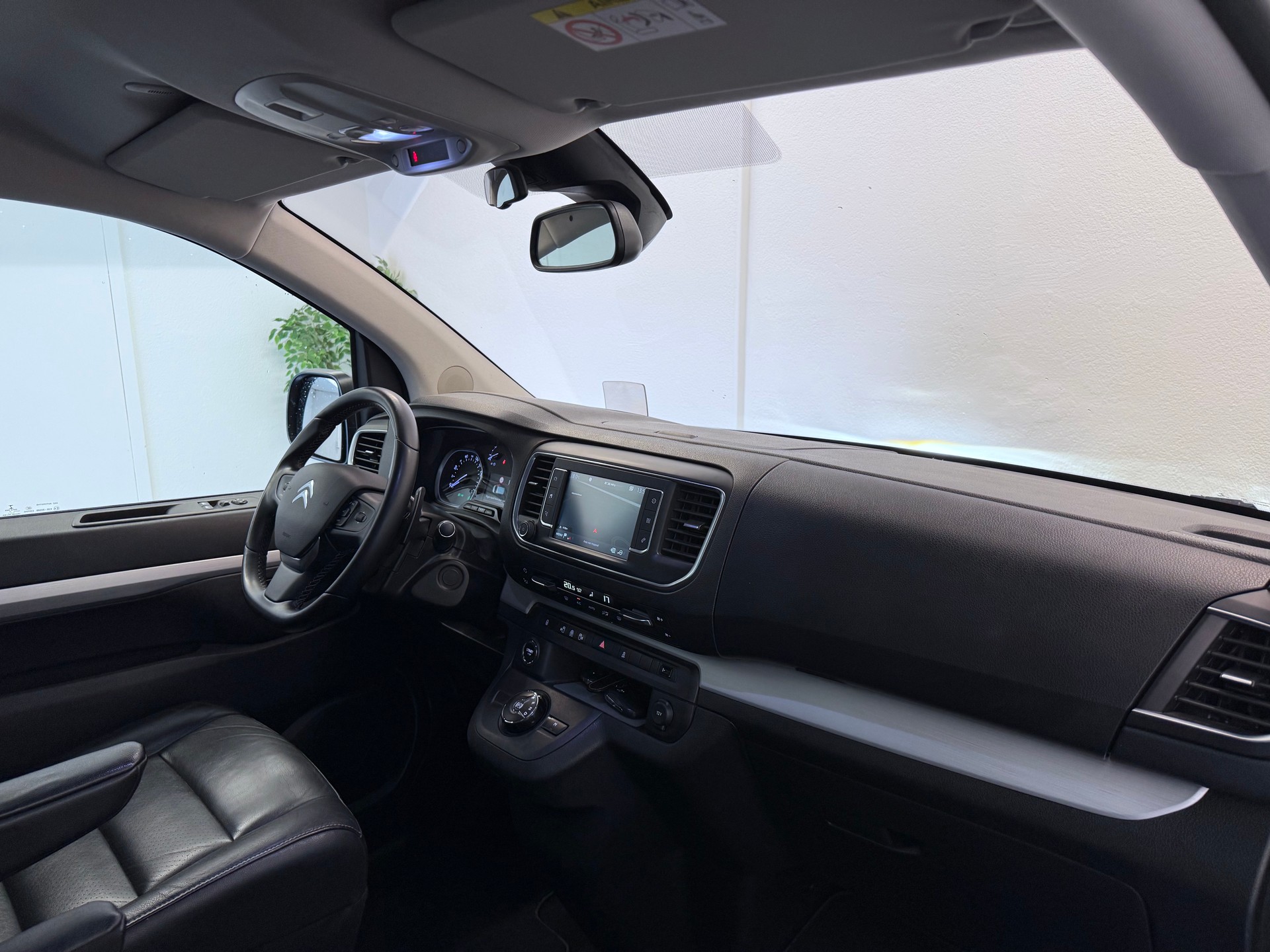 CITROEN Spacetourer 2.0 BlueHDi Shine M EAT-image-25
