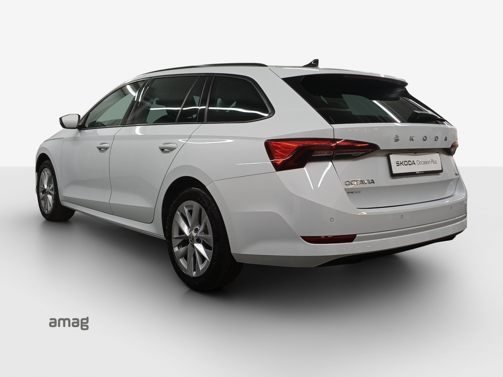 SKODA Octavia Combi 2.0 TSI Ambition DSG 4x4-showroom-element-2