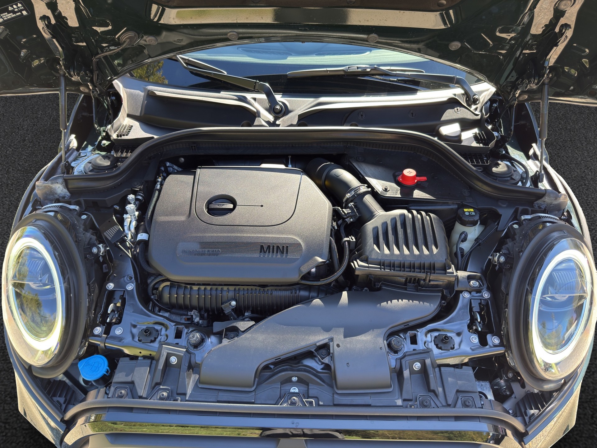 MINI Cabrio John Cooper Works-image-15