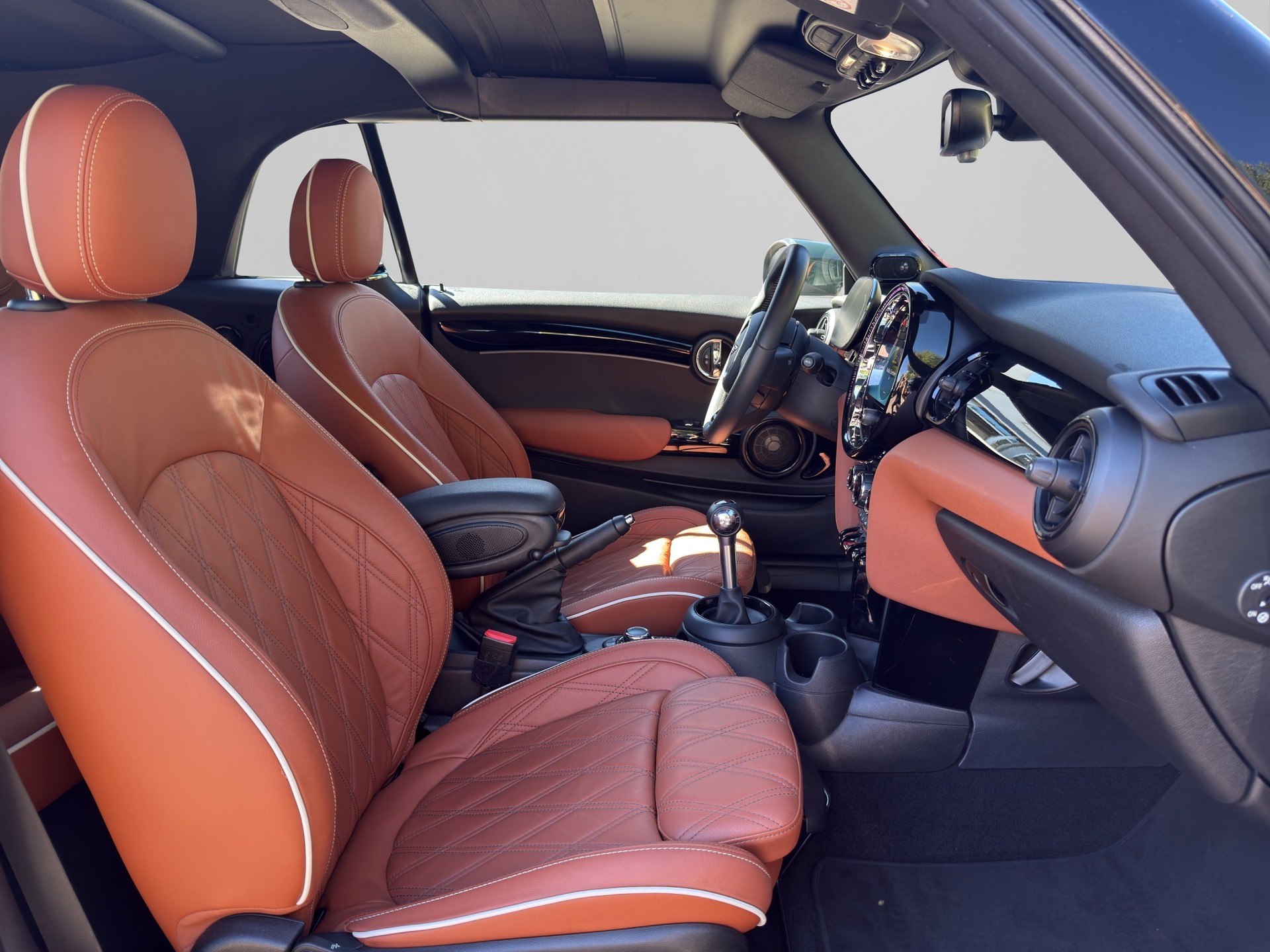 MINI Cabrio John Cooper Works-image-20