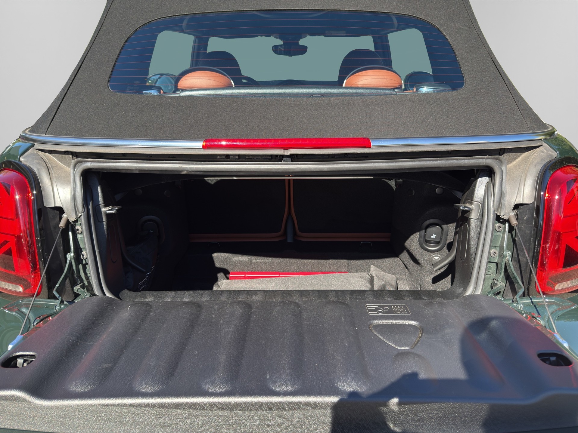 MINI Cabrio John Cooper Works-image-21