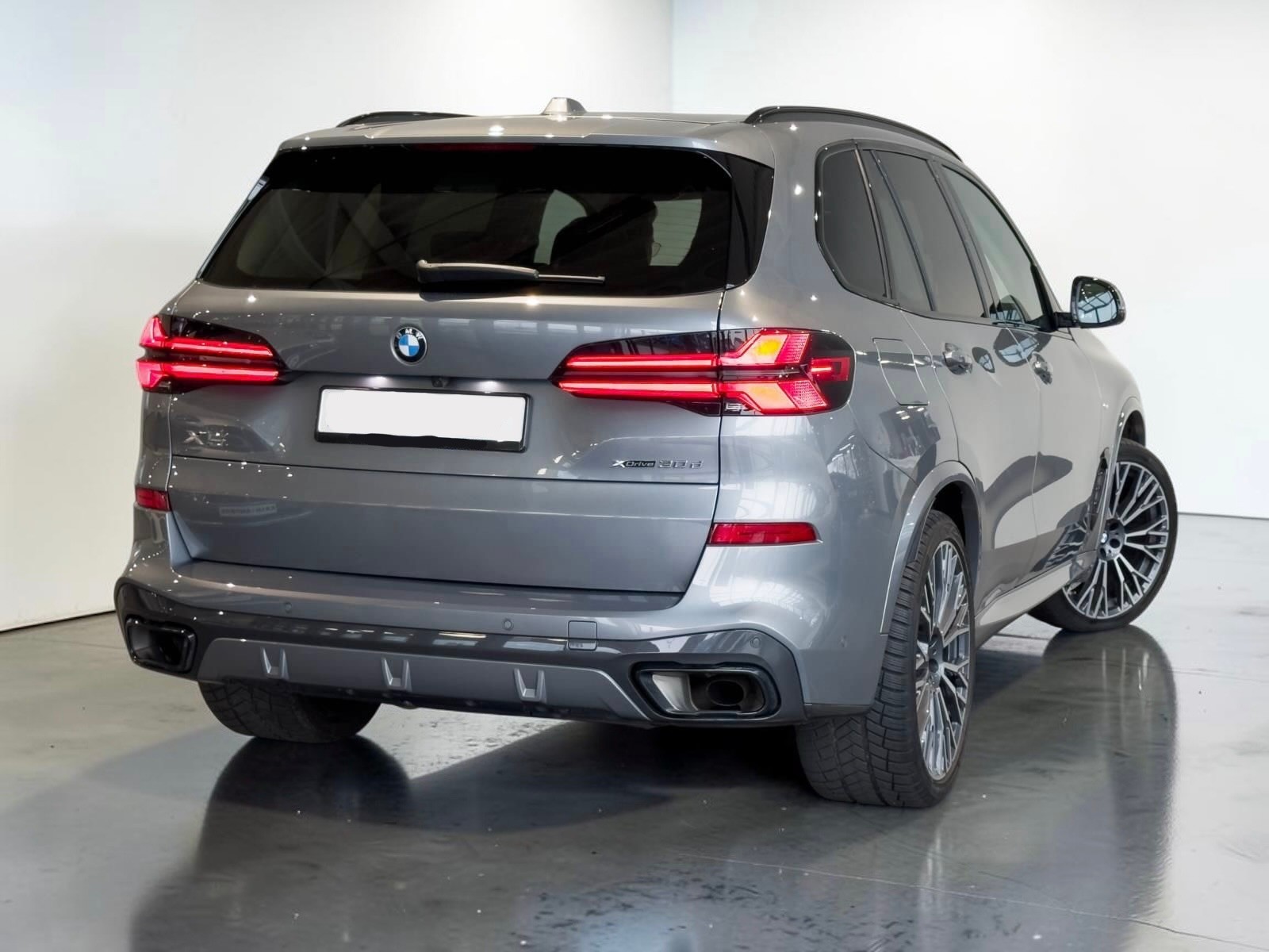 BMW X5 xDrive 48V 30d M Sport Pro Steptronic-showroom-element-2