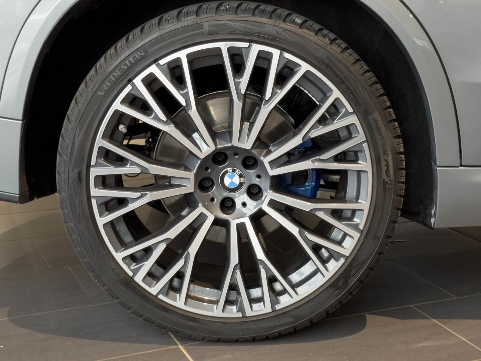 BMW X5 xDrive 48V 30d M Sport Pro Steptronic-showroom-element-3