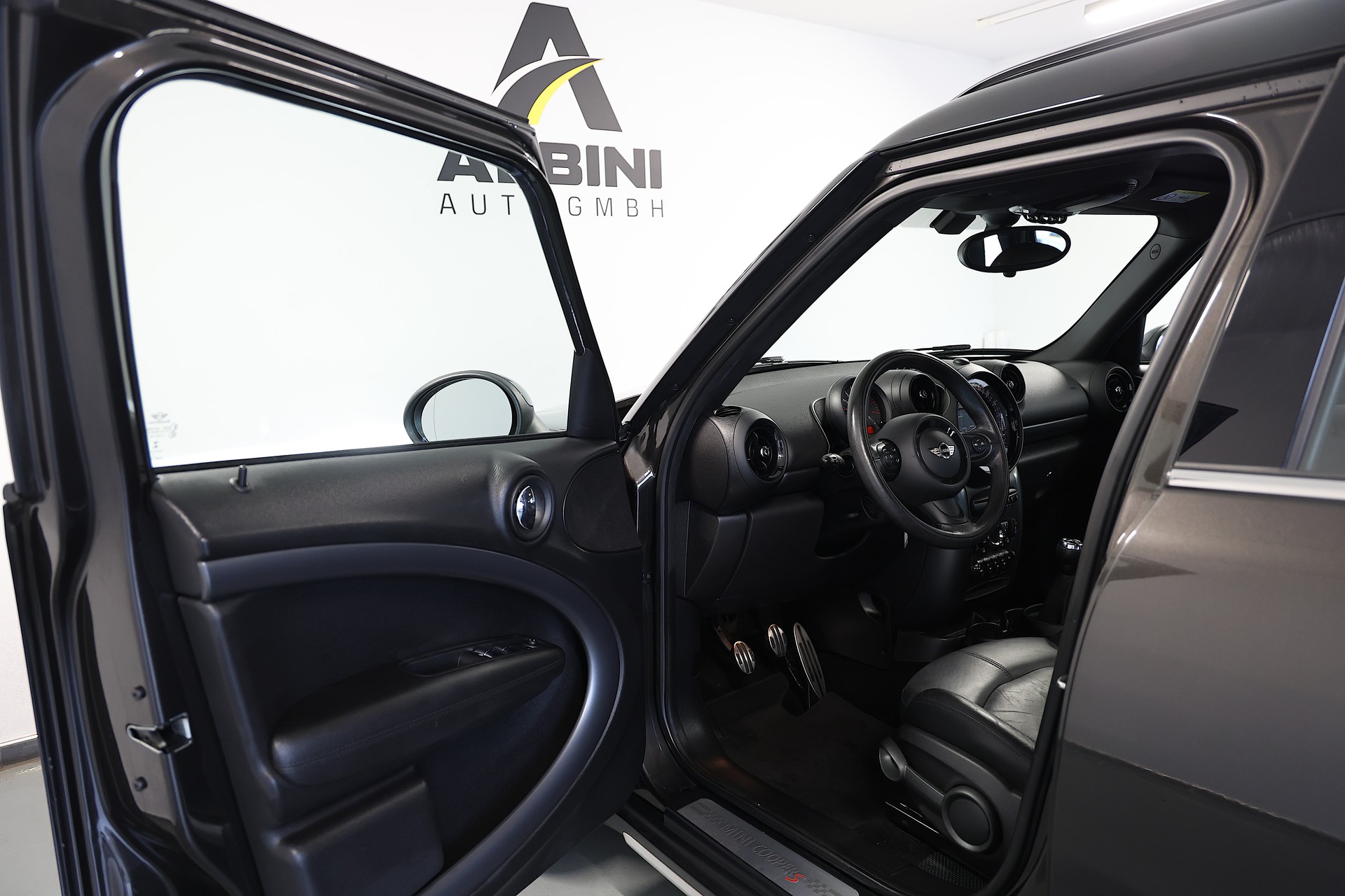 MINI Countryman R60 1.6i Cooper S ALL4-image-4