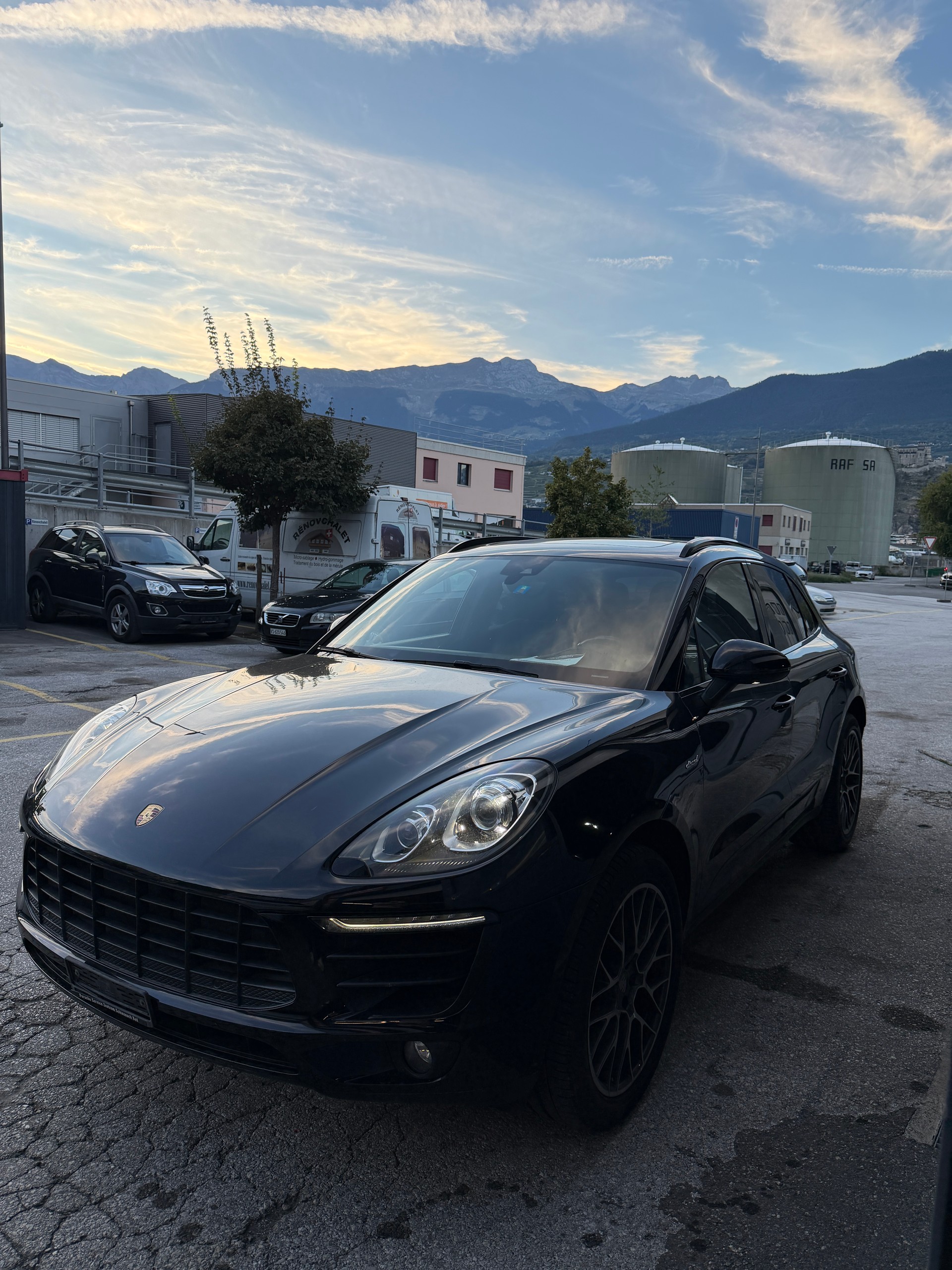 PORSCHE Macan S Diesel PDK-image-2