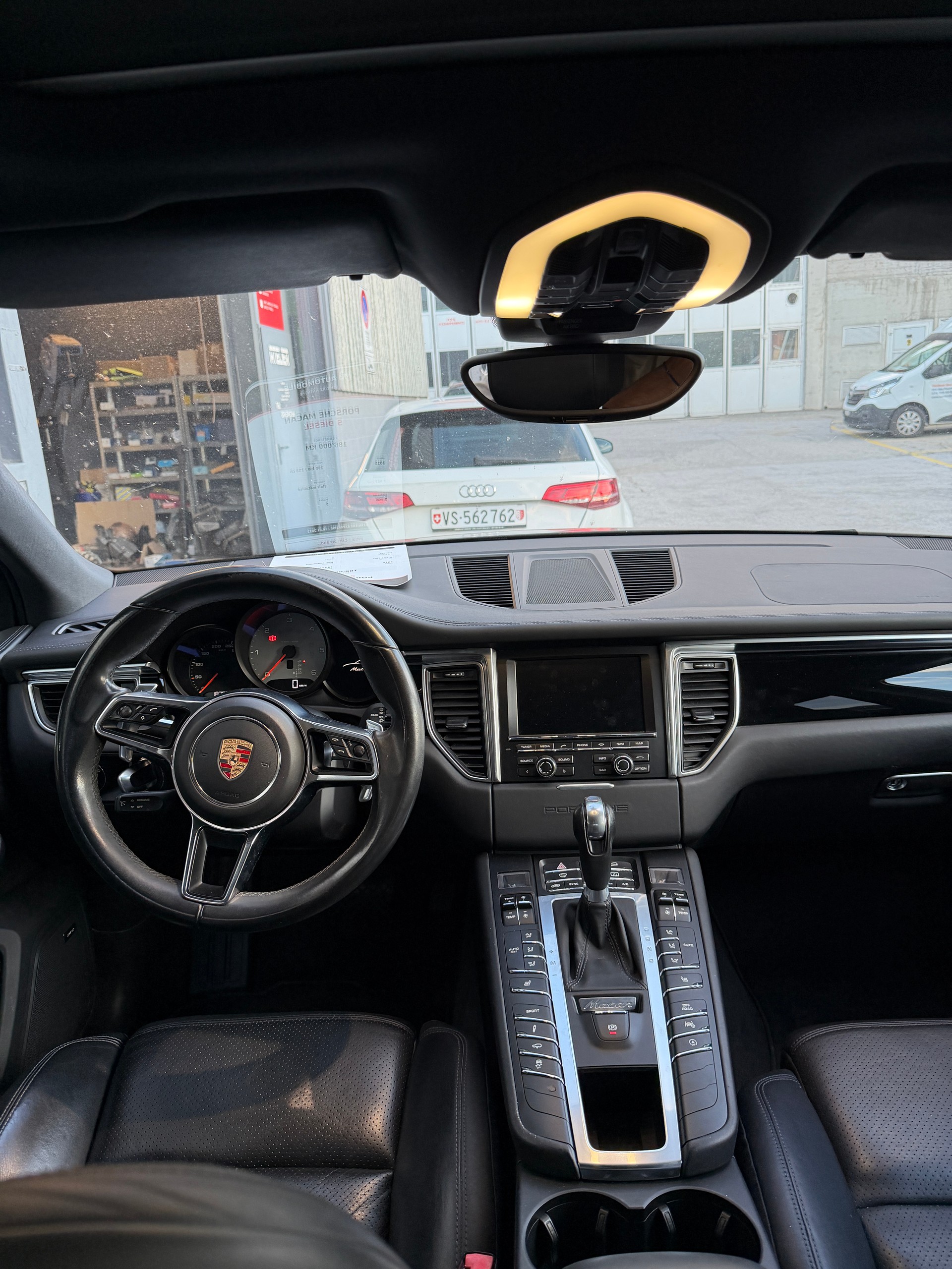 PORSCHE Macan S Diesel PDK-image-7