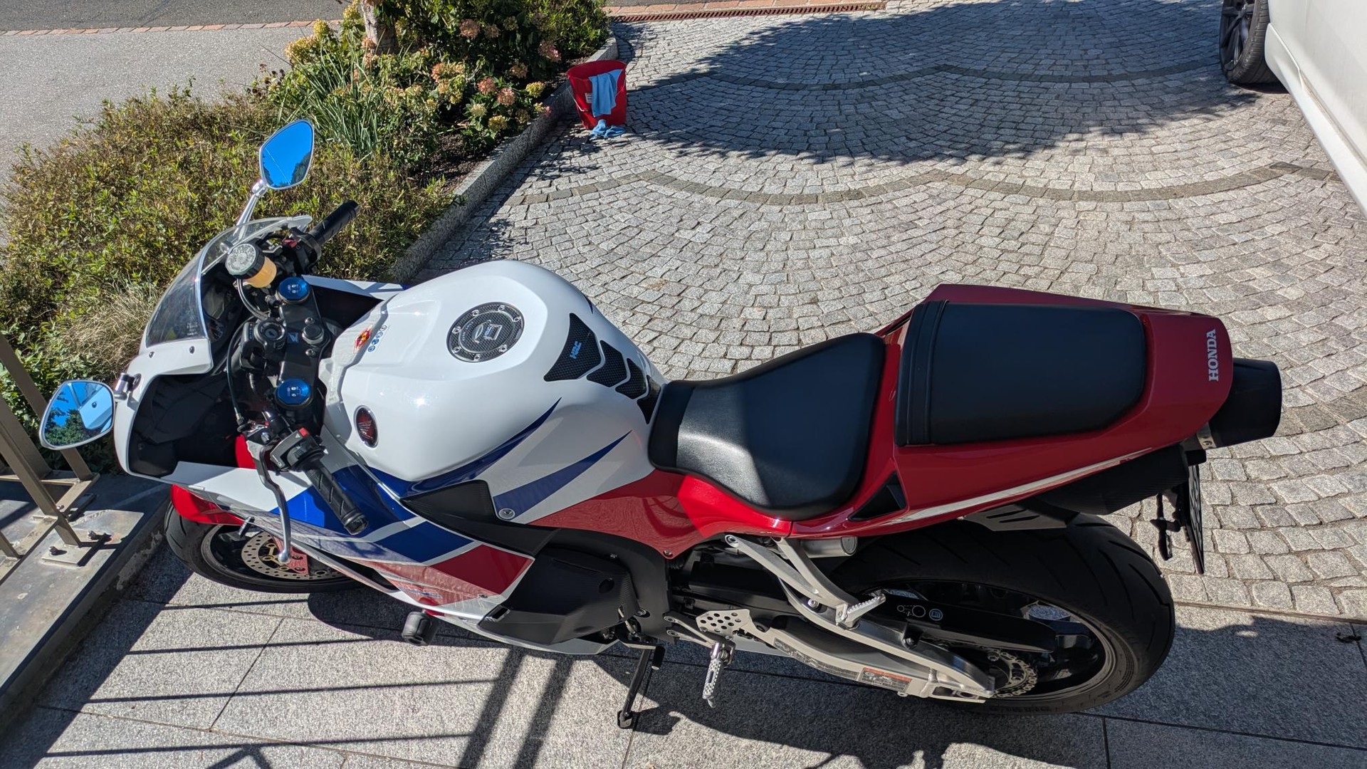 HONDA CBR 600 RA ABS-image-3
