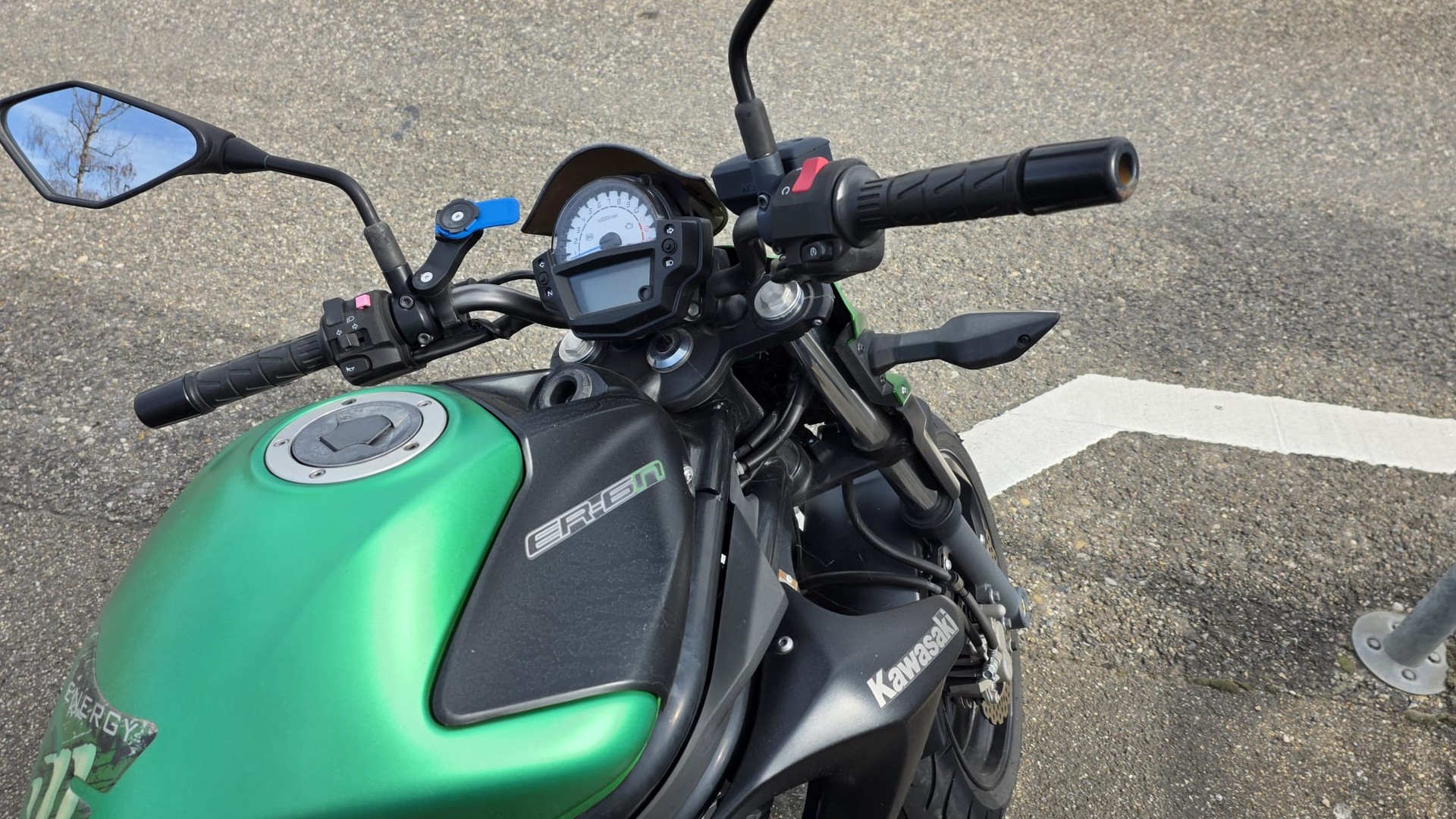 KAWASAKI ER-6-image-7