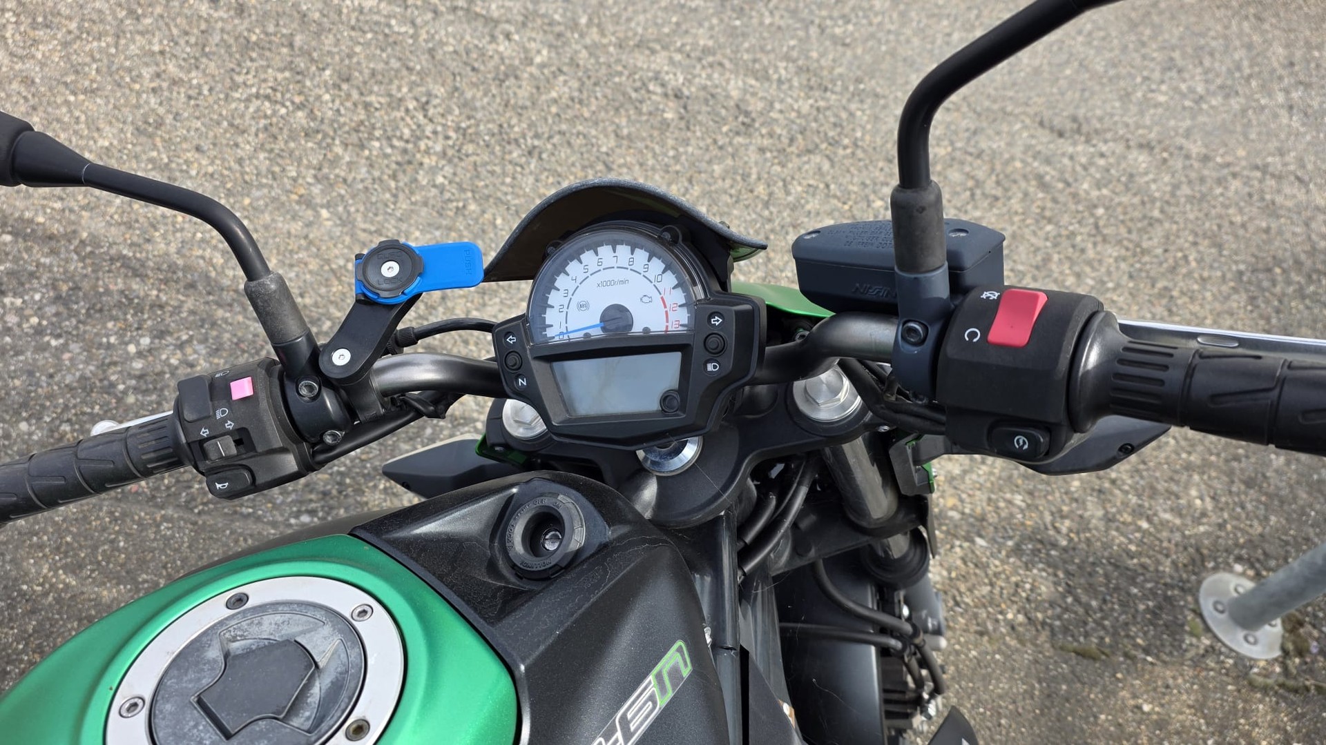 KAWASAKI ER-6-image-2