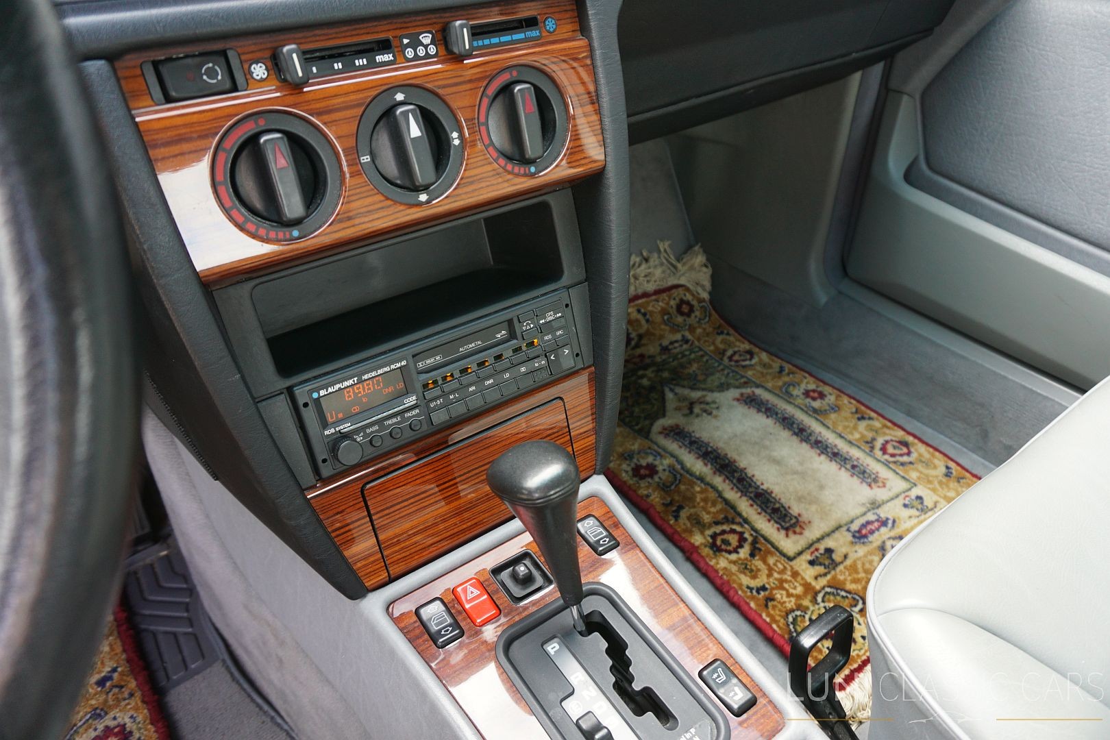 MERCEDES-BENZ 190 E 2.3-image-26