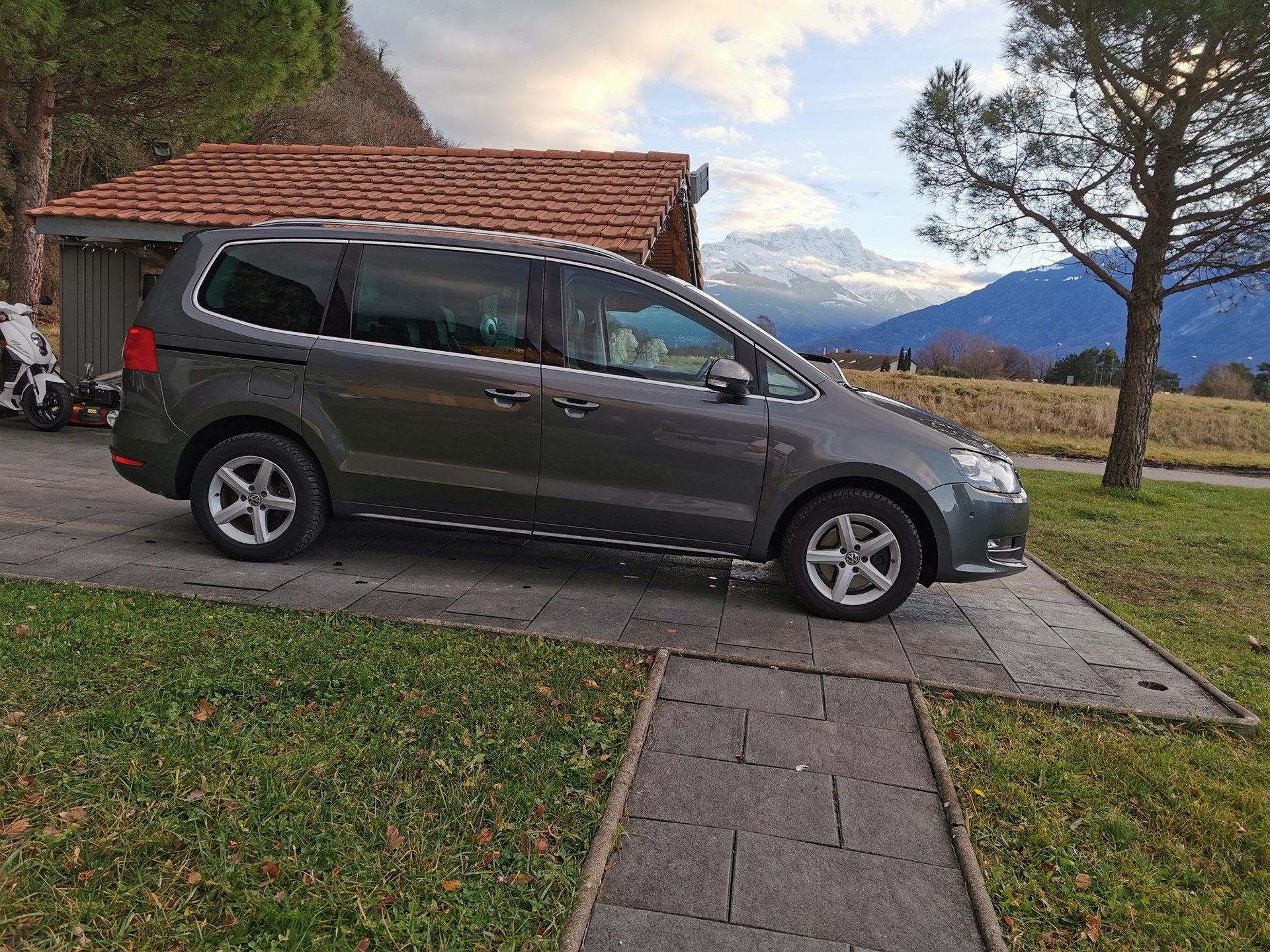 VW Sharan 2.0 TDI BMT Highline 4Motion-image-13