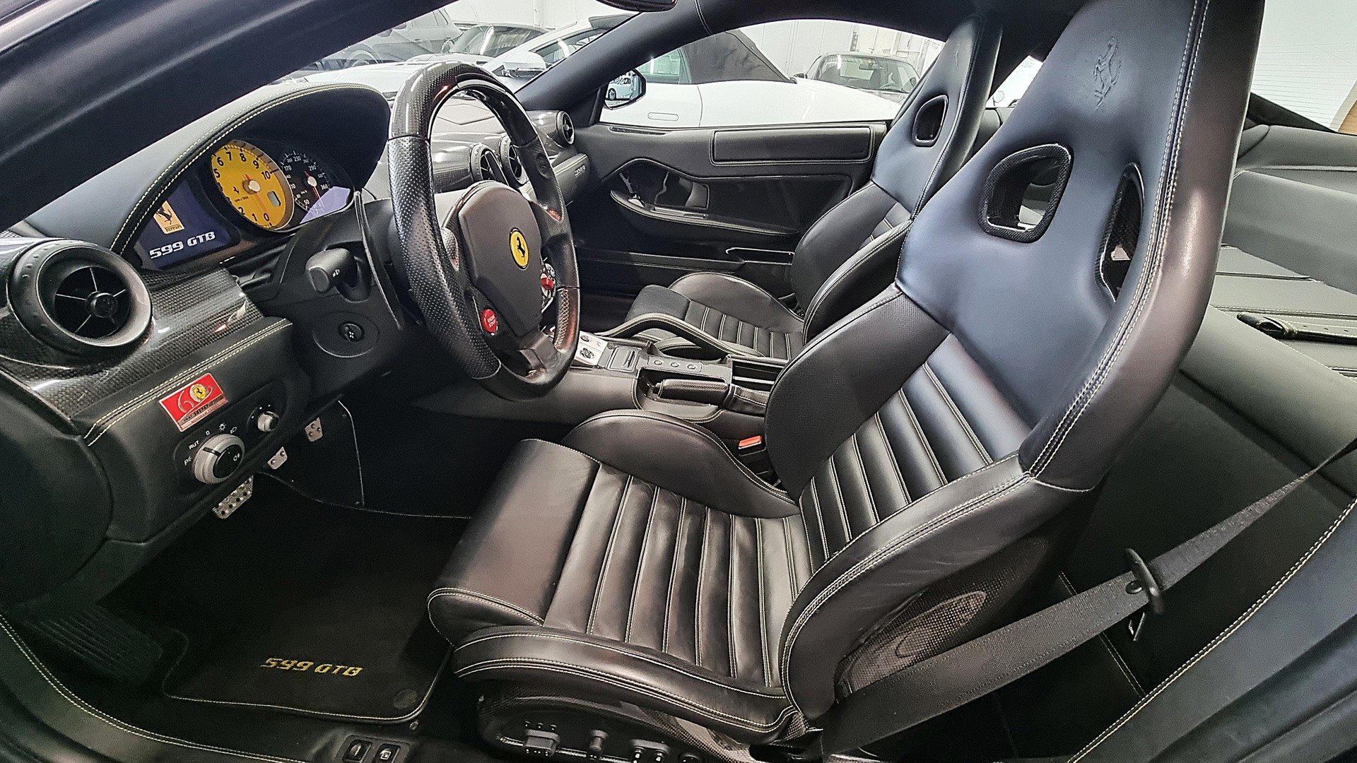 FERRARI 599 GTB FIORANO-image-8