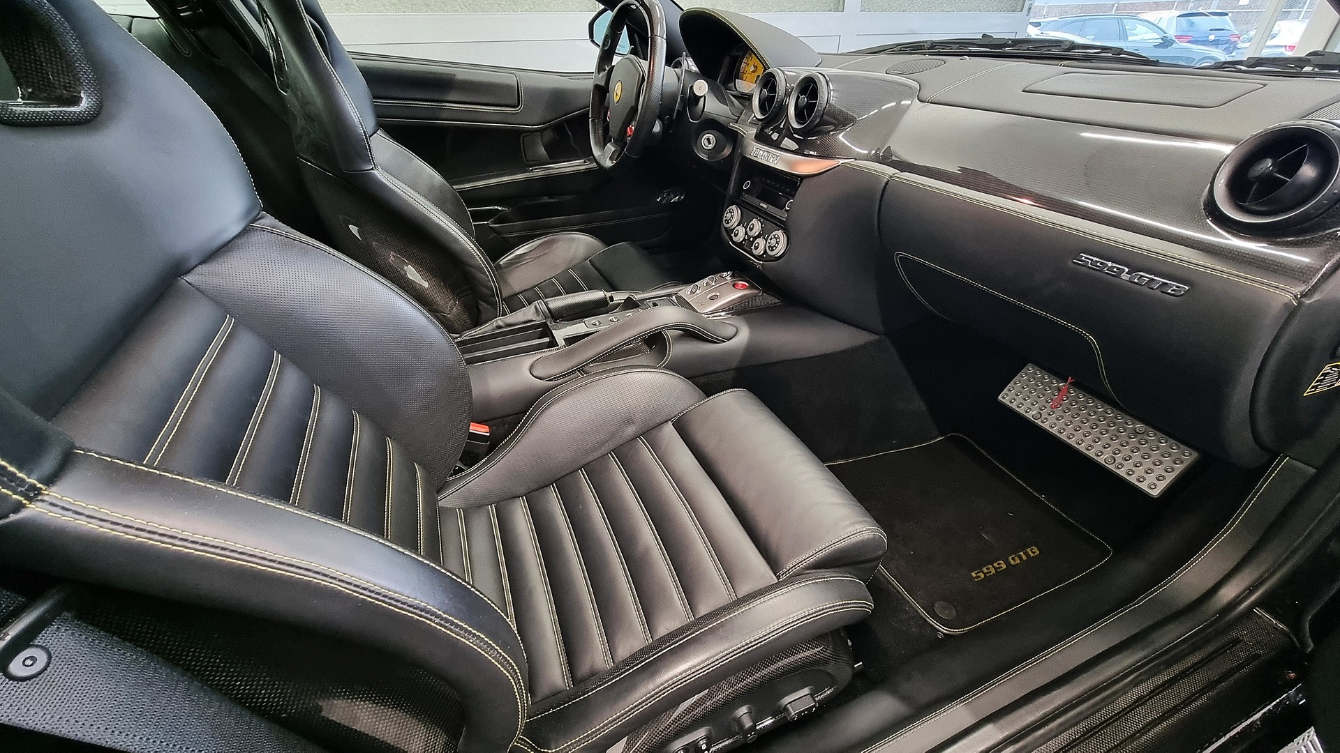FERRARI 599 GTB FIORANO-image-11