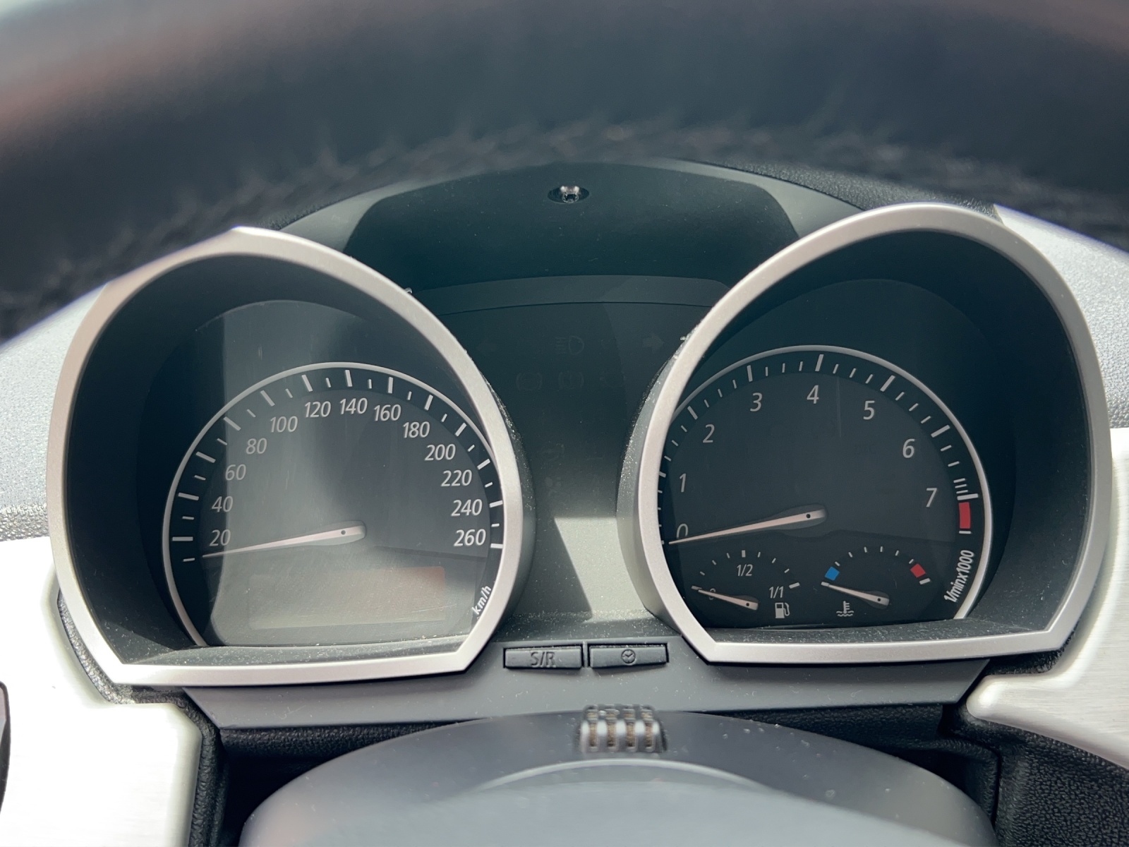 BMW Z4 3.0si Coupé-image-13