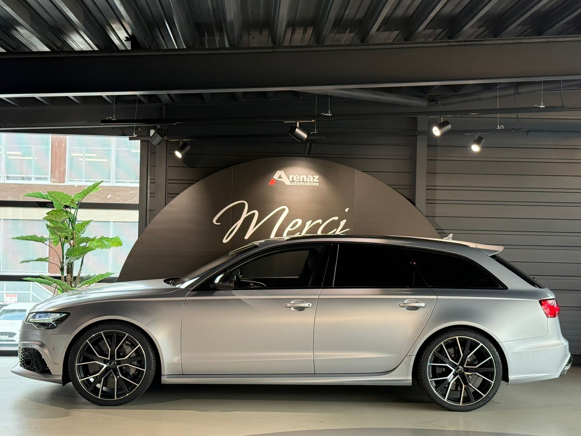 AUDI RS6 Avant 4.0 TFSI V8 performance quattro-showroom-element-2
