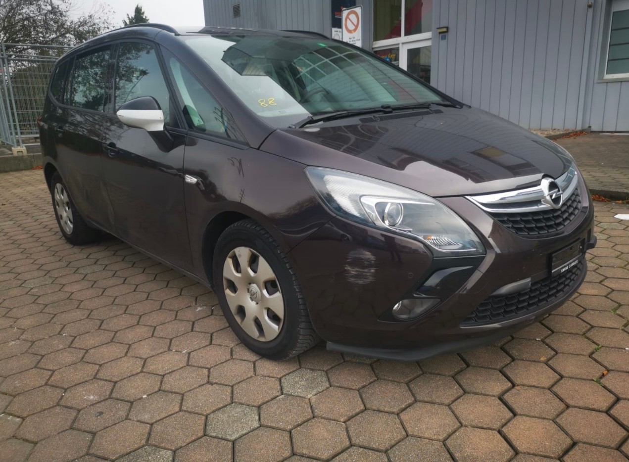 OPEL Zafira Tourer 1.4i 16V Cosmo-image-2