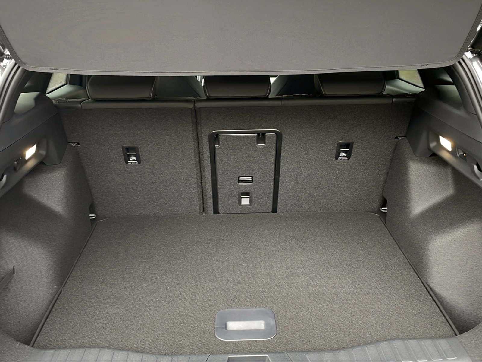 FORD Explorer Extended Range-image-12