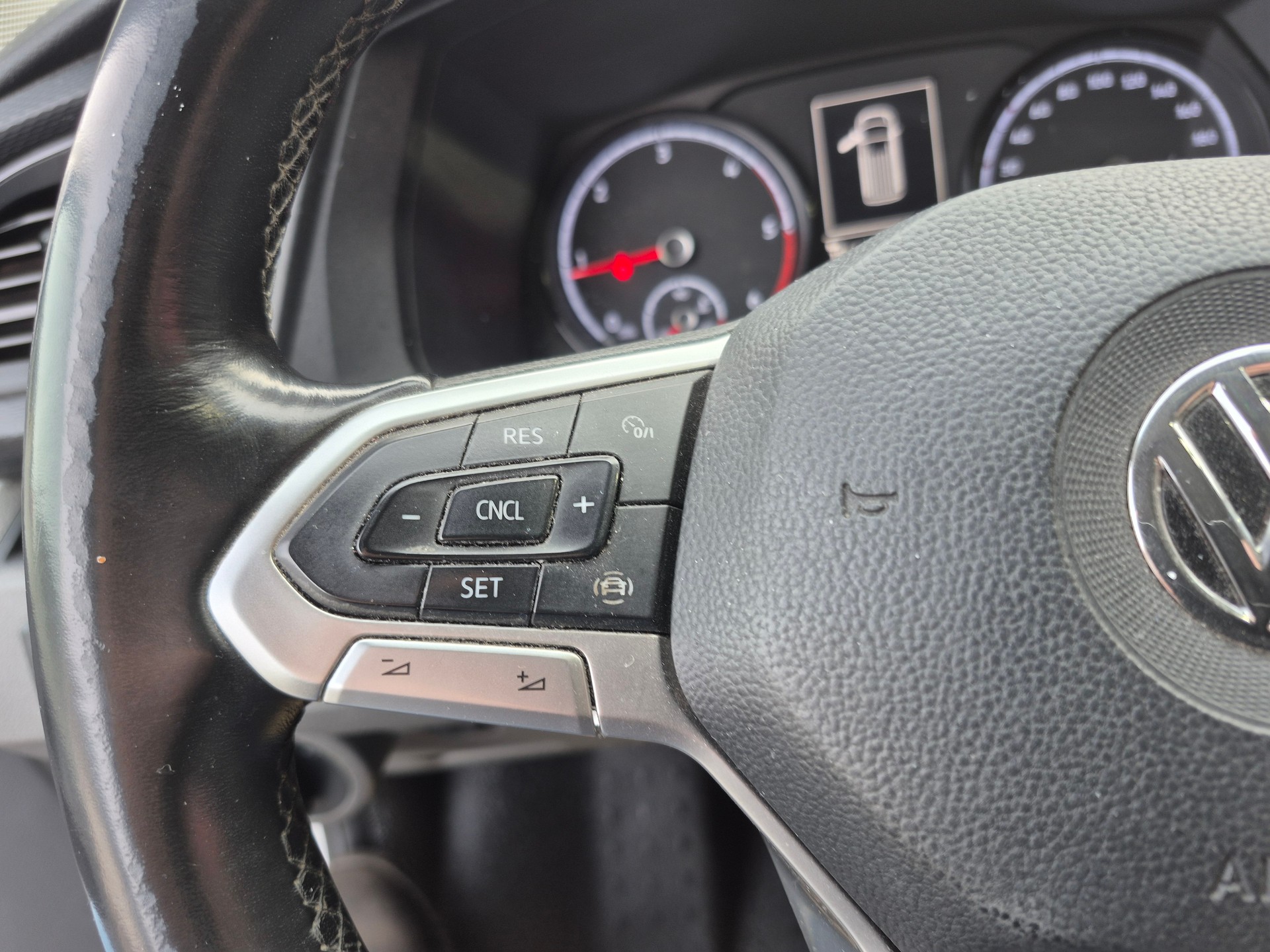 VW T6.1 2.0 TDI 4Motion-image-19