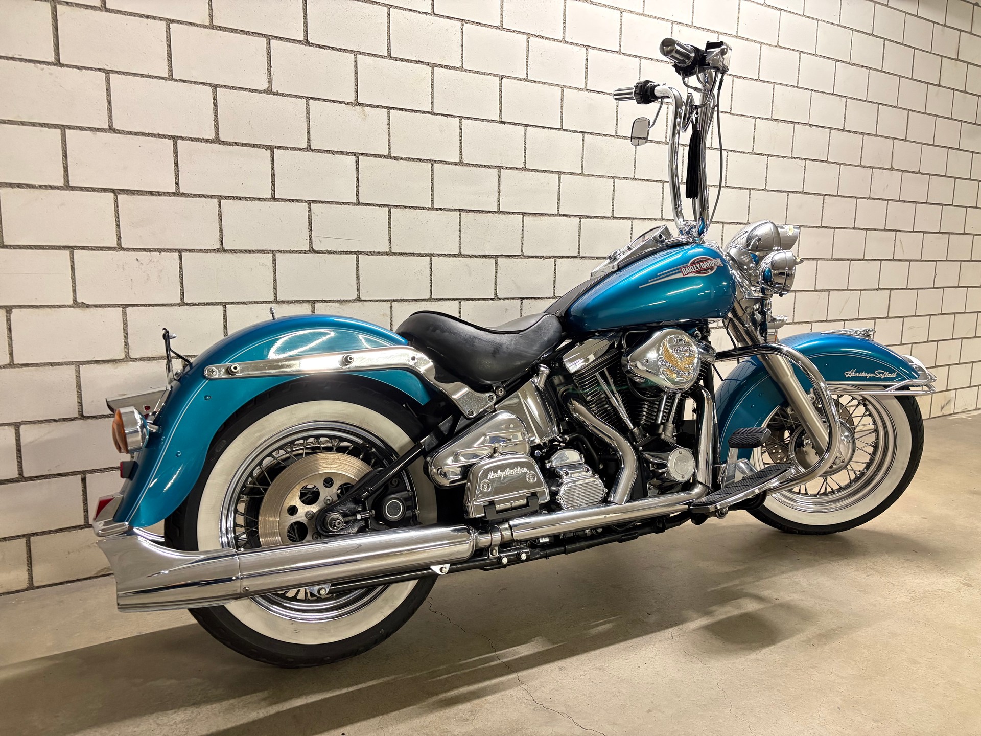 HARLEY-DAVIDSON Heritage S-image-2