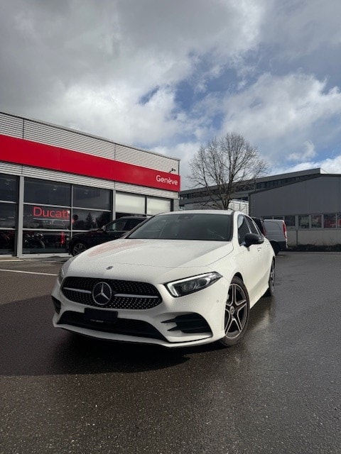 MERCEDES-BENZ A 200 AMG Line 7G-DCT