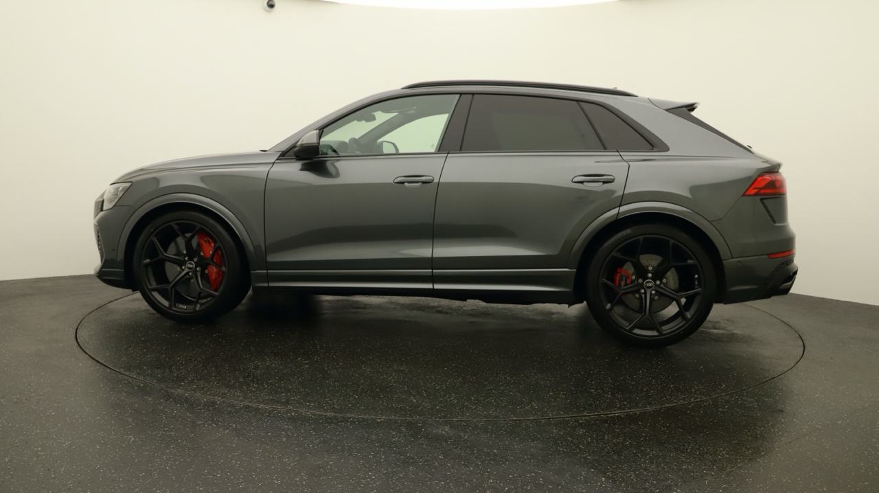 AUDI RSQ8 performance quattro-showroom-element-1