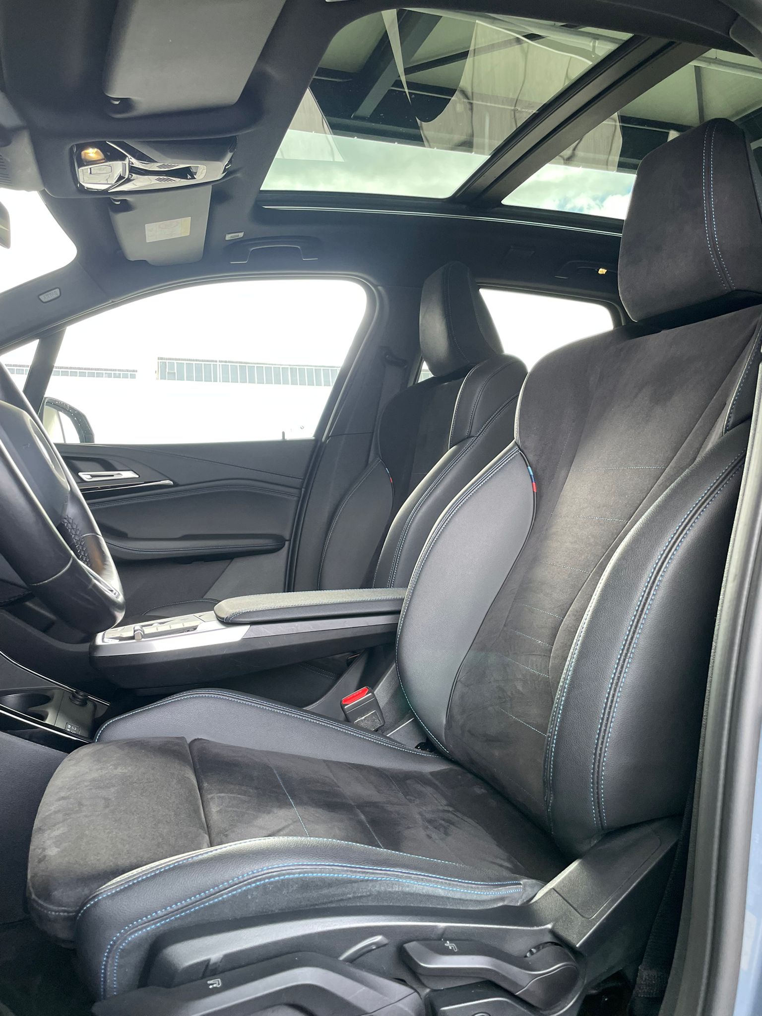 BMW 225e xDrive paddles Active Tourer-image-5