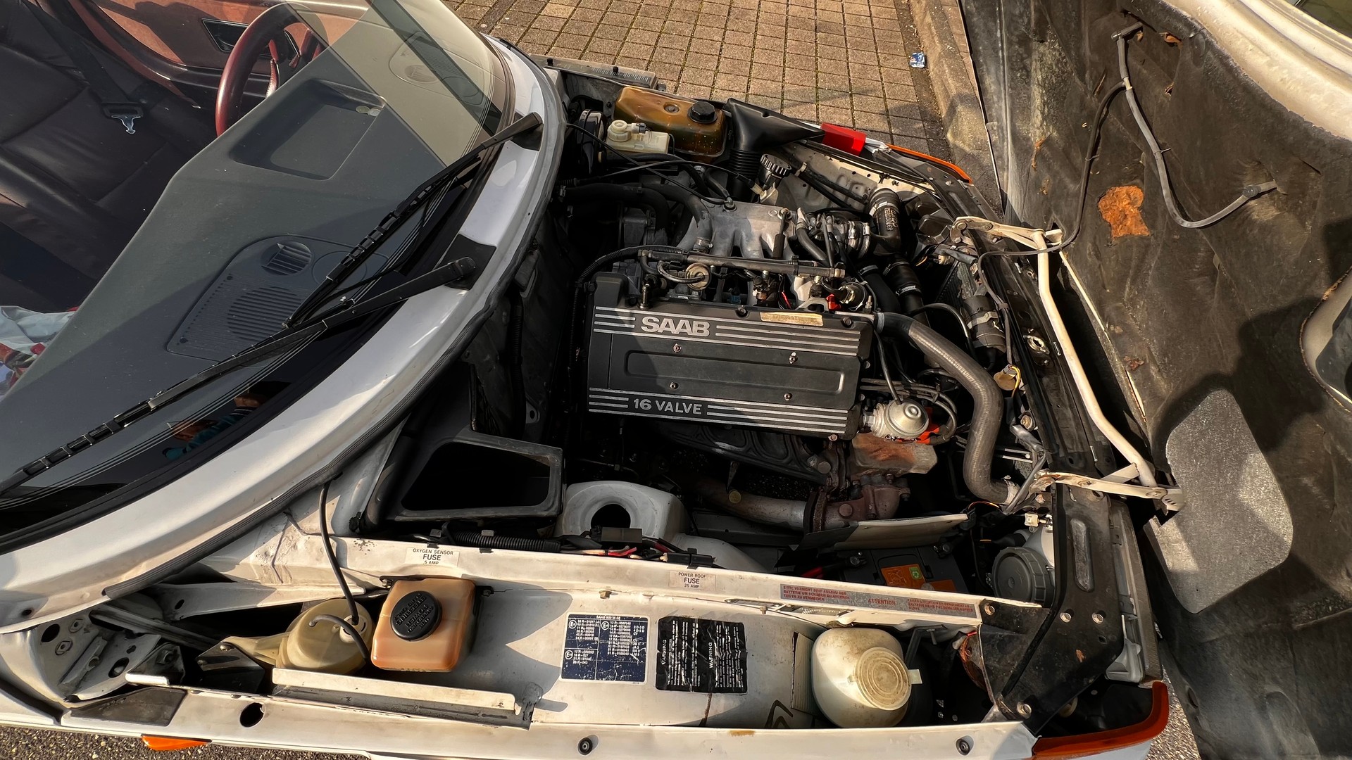SAAB 900 2.0 turbo 16-image-7