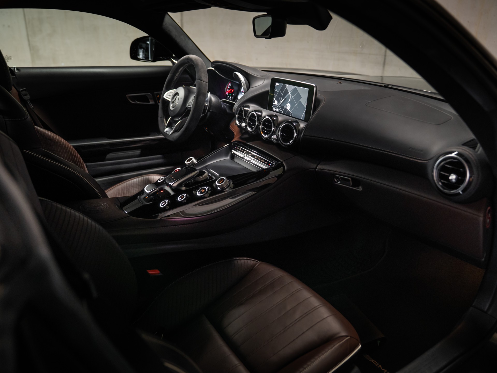 MERCEDES-BENZ AMG GT S Speedshift DCT-image-10