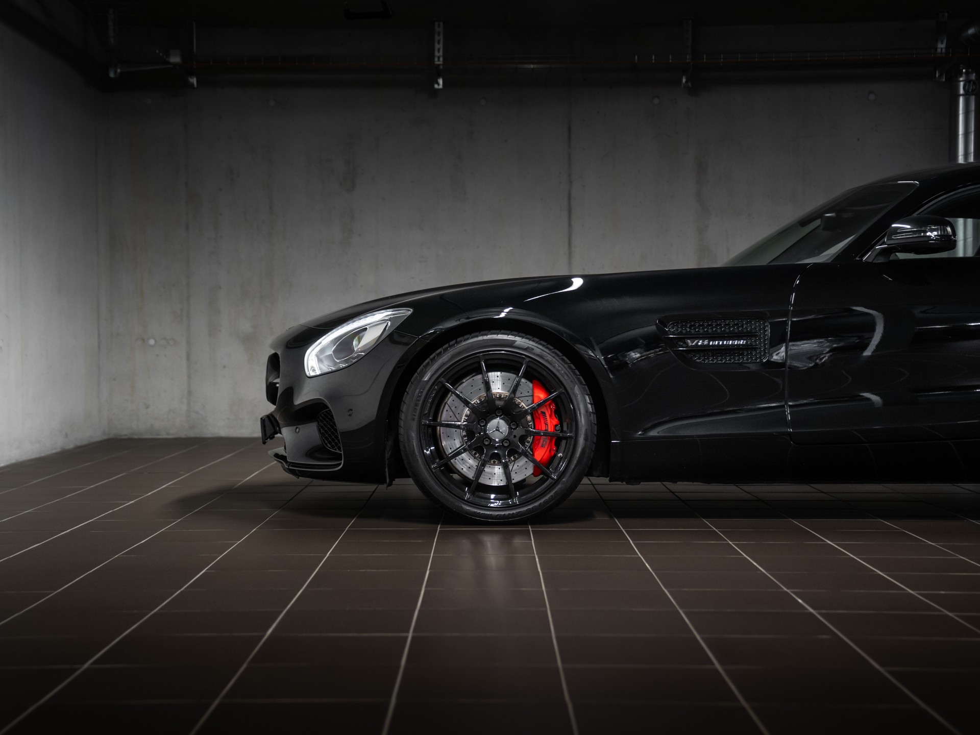 MERCEDES-BENZ AMG GT S Speedshift DCT-image-2