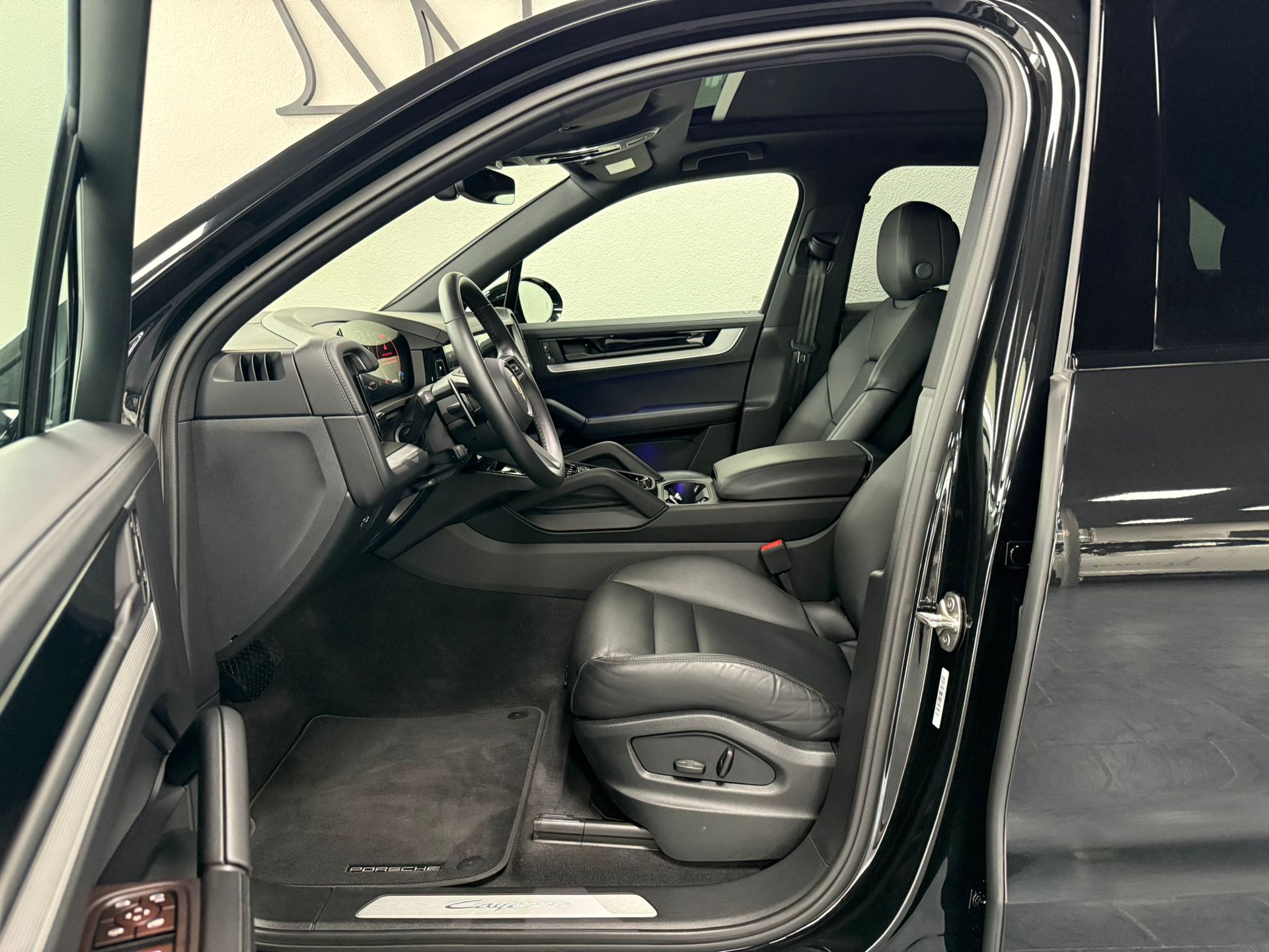 PORSCHE Cayenne Tiptronic-image-9