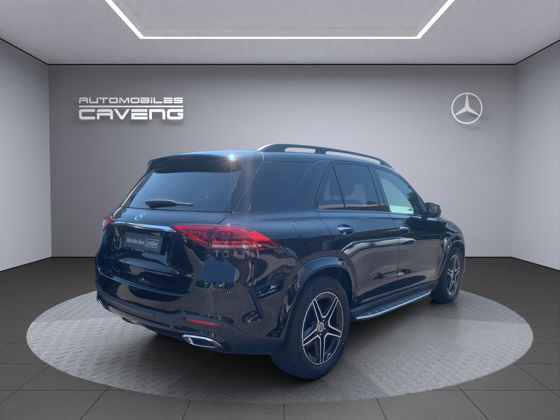 MERCEDES-BENZ GLE 300 d 4Matic AMG Line 9G-Tronic-image-4