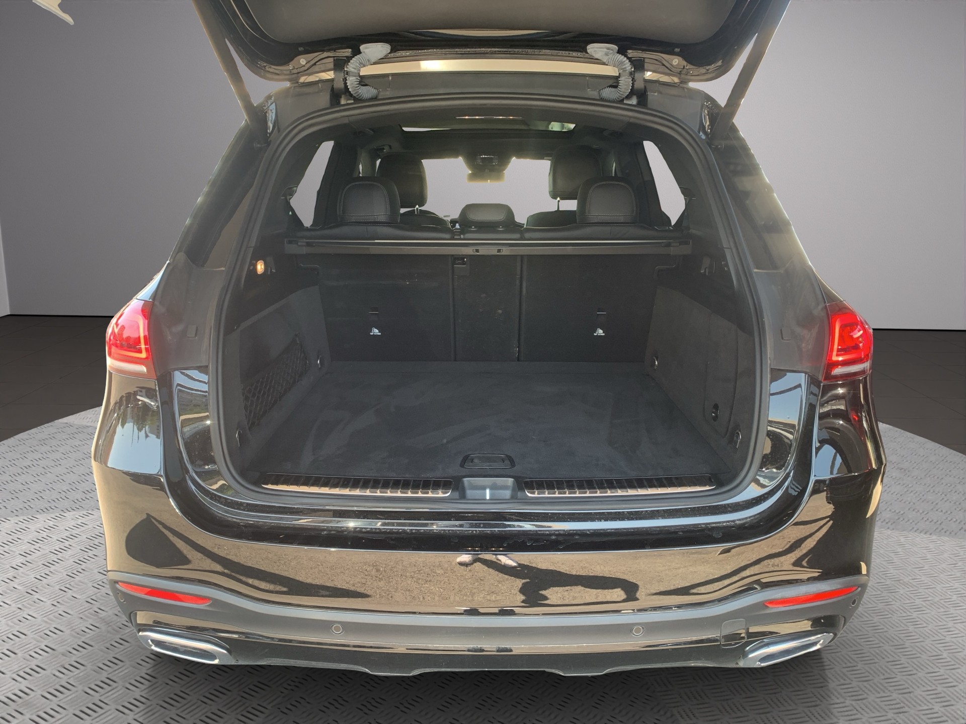 MERCEDES-BENZ GLE 300 d 4Matic AMG Line 9G-Tronic-image-16