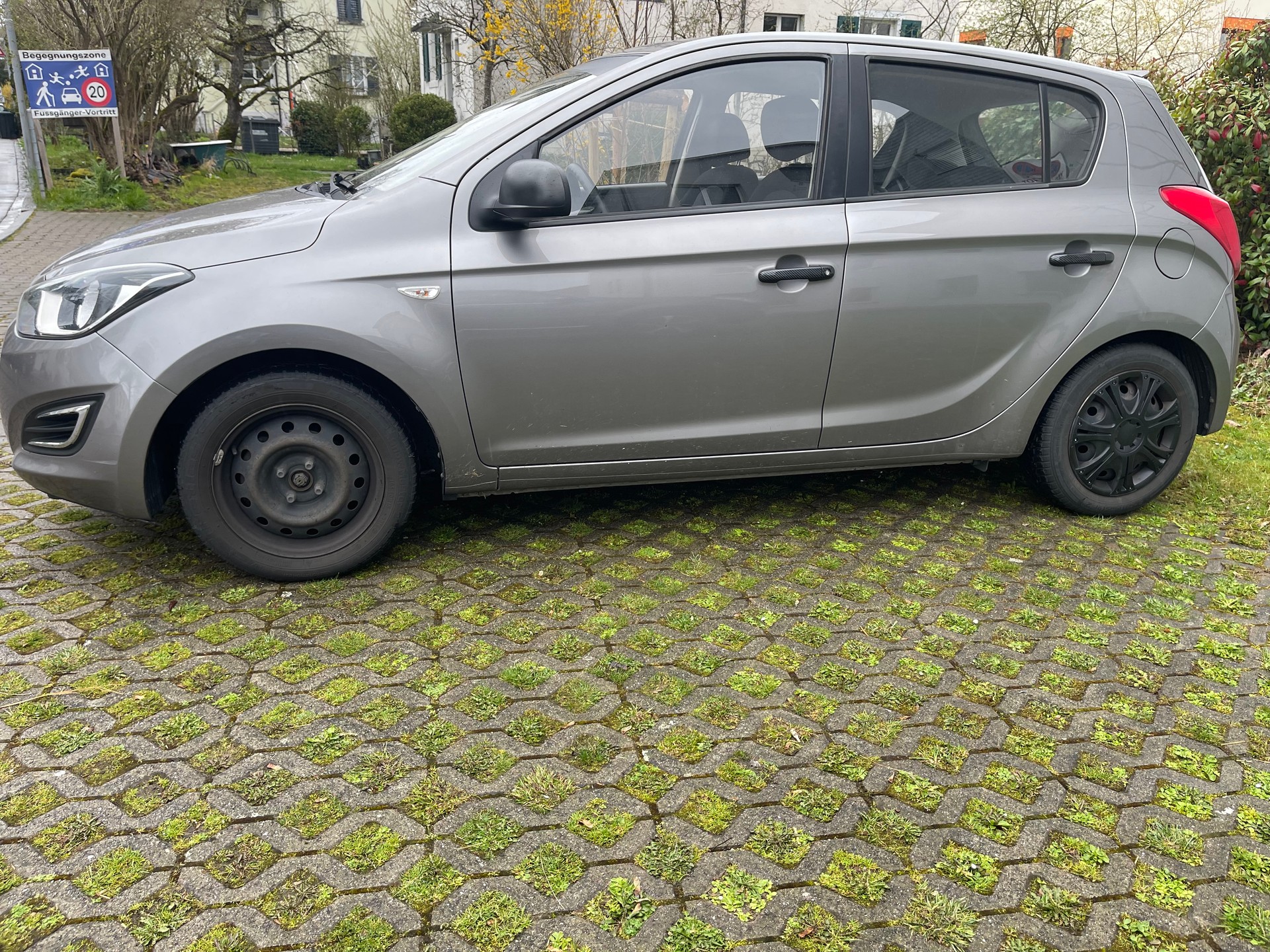 HYUNDAI i20 1.2 Comfort-image-1
