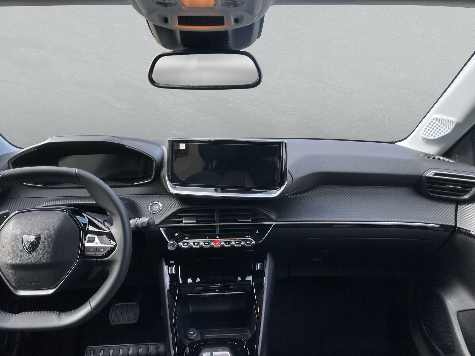 PEUGEOT 208 1.2 Hybrid Allure Premium-image-7