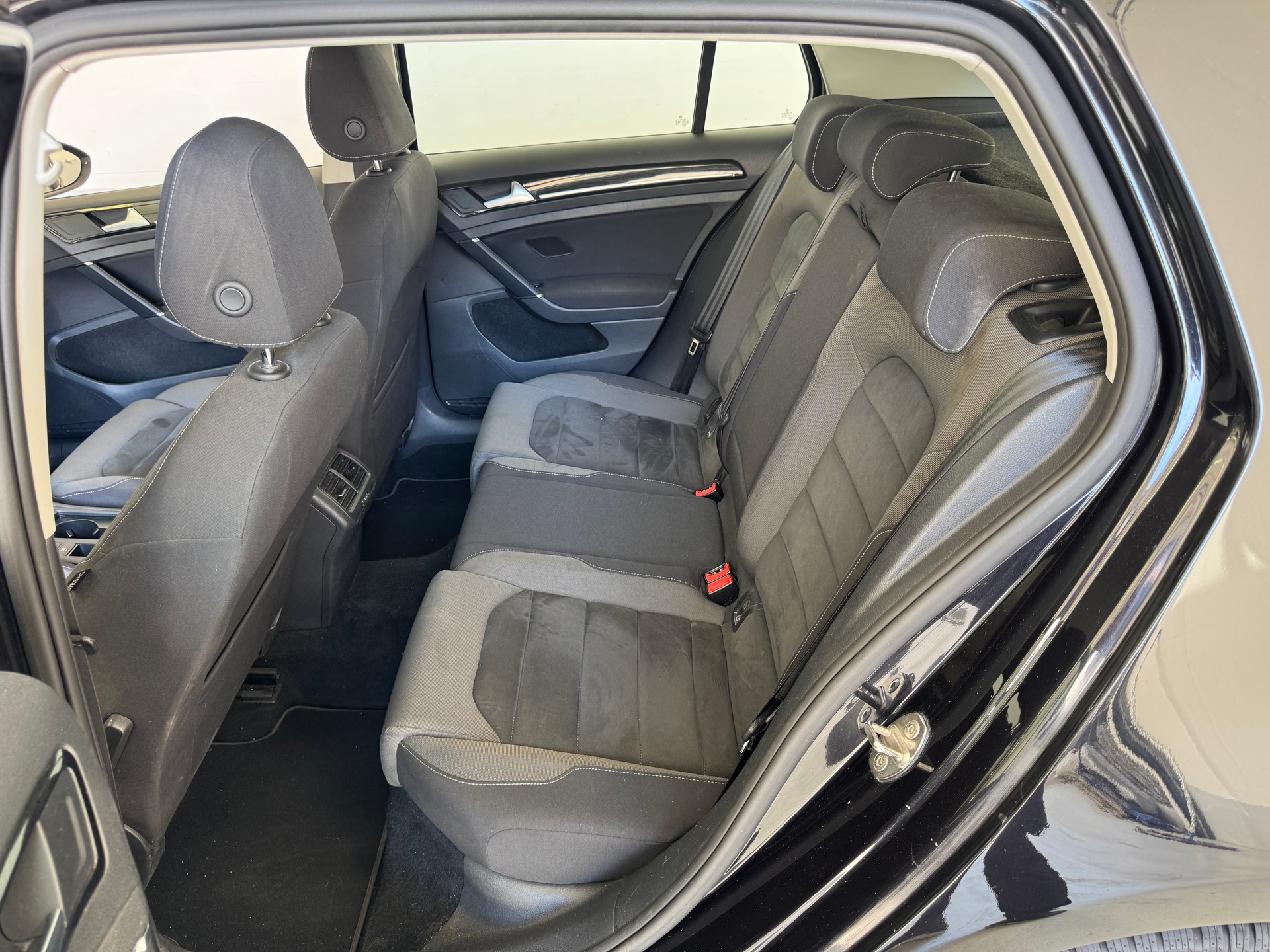 VW Golf 1.4 TSI Highline DSG-image-12
