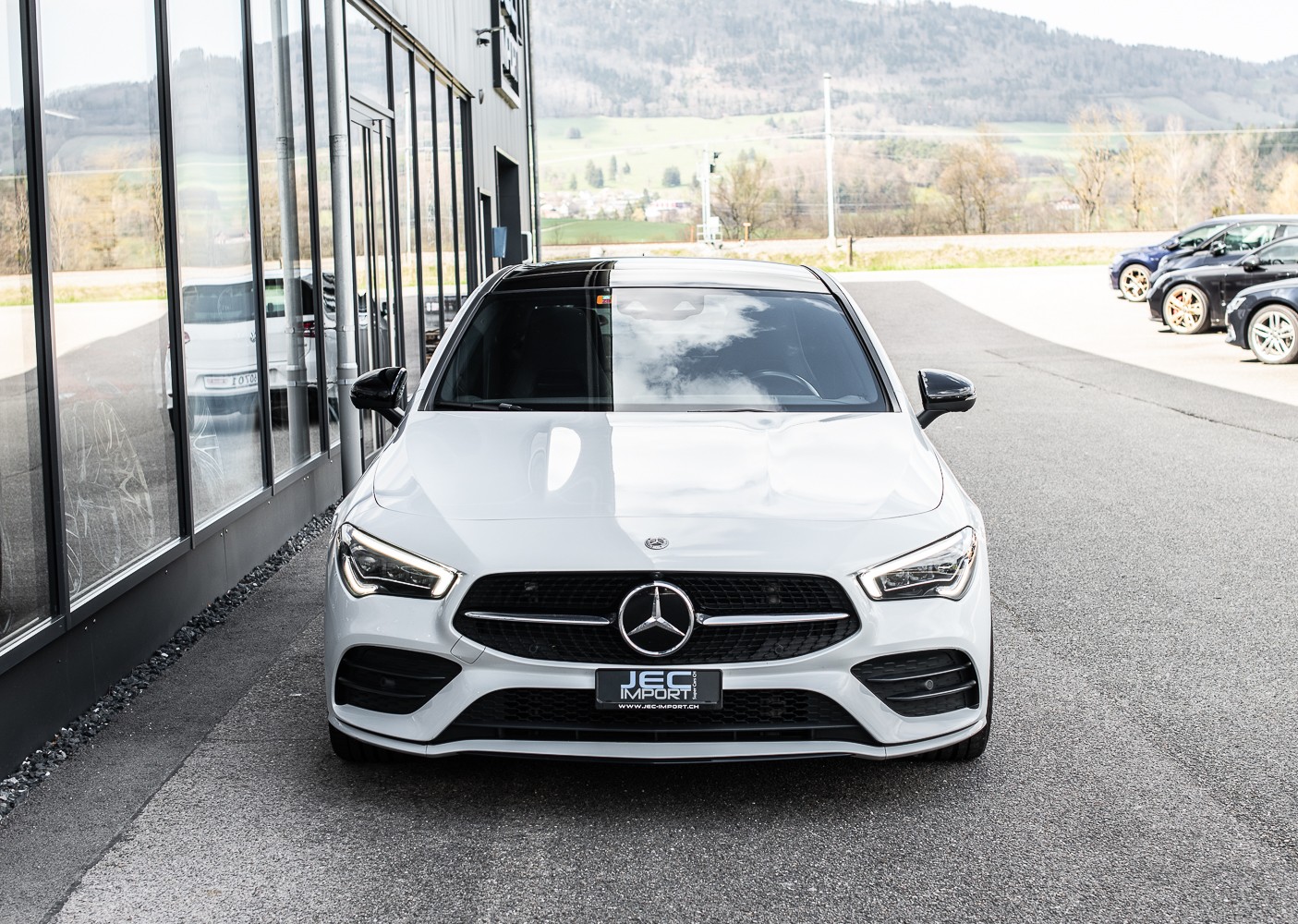 MERCEDES-BENZ CLA 250 AMG Line 4Matic-showroom-element-2