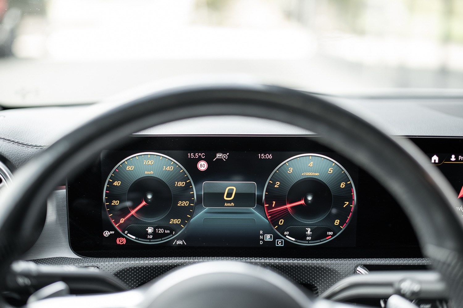 MERCEDES-BENZ CLA 250 AMG Line 4Matic-image-12